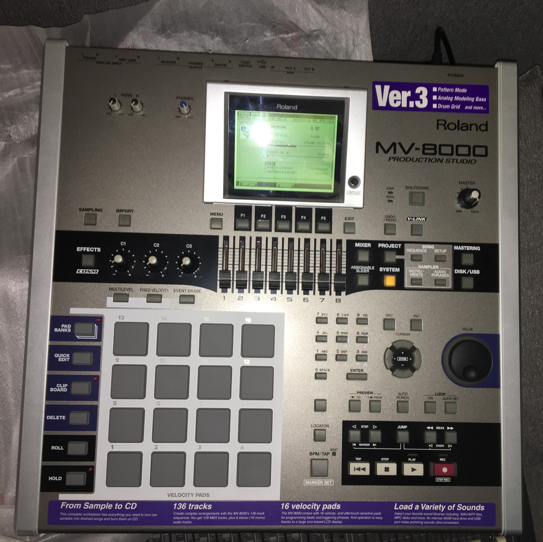 MV8000 v3 Roland MV8000 v3 Audiofanzine
