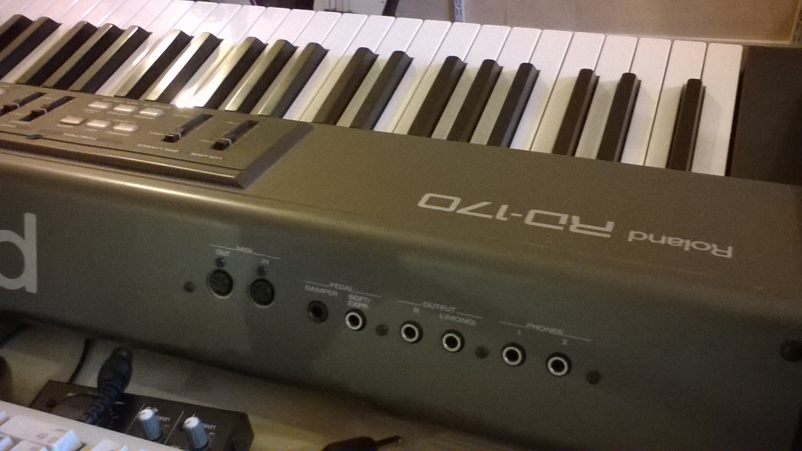 RD170 Roland RD170 Audiofanzine