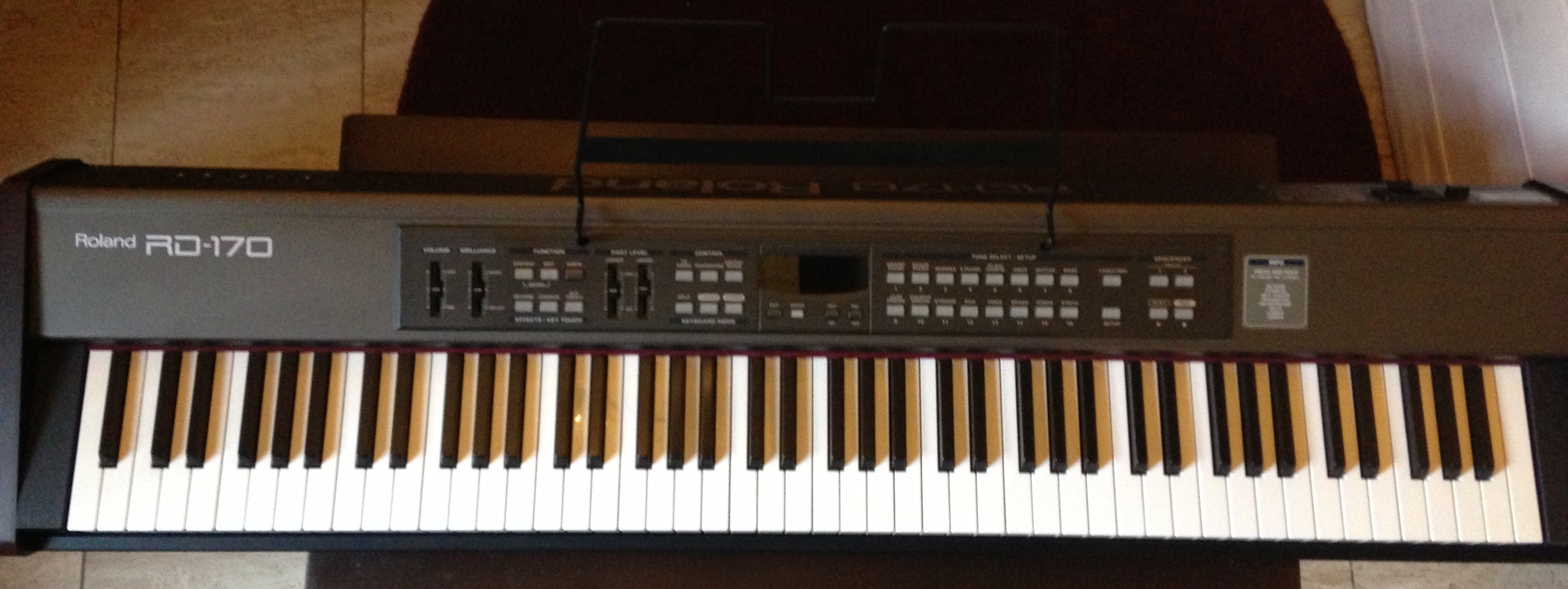 Roland RD170 image (504879) Audiofanzine