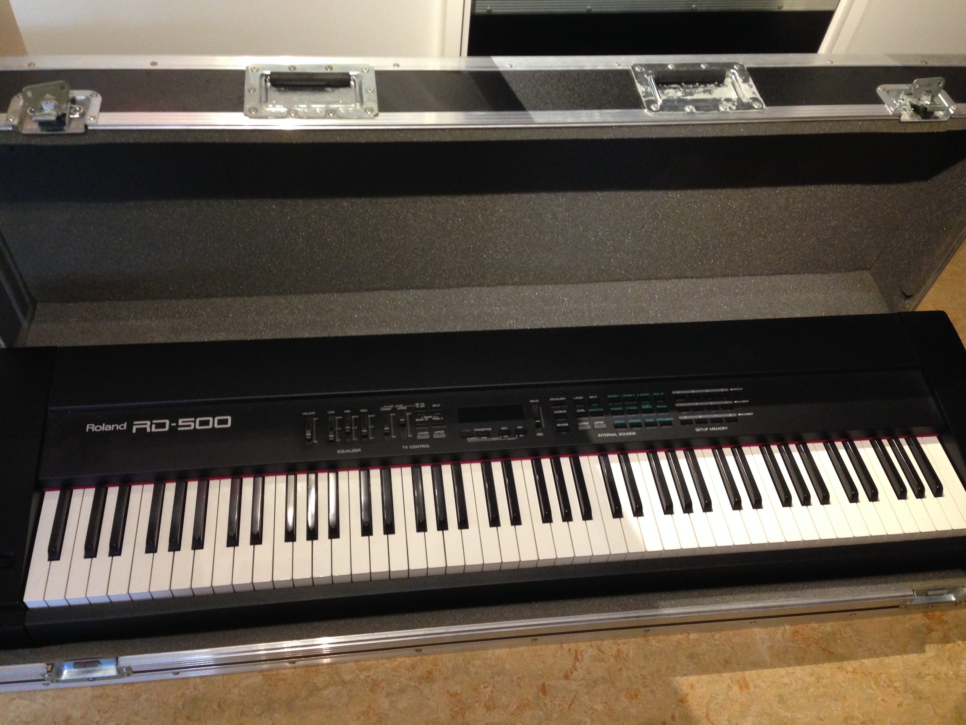 Roland RD500 Audiofanzine