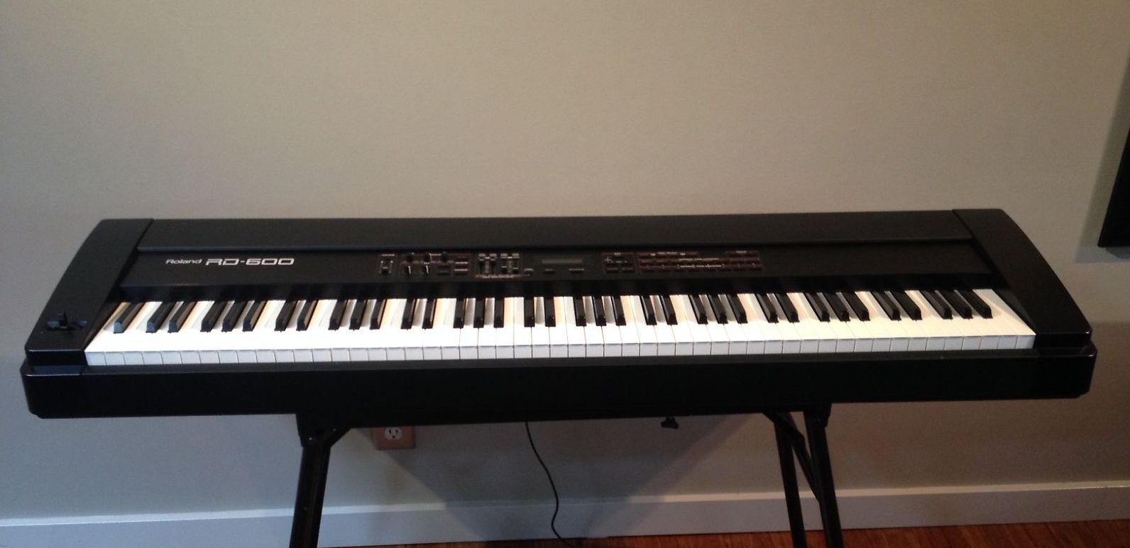 roland keyboard rd 600