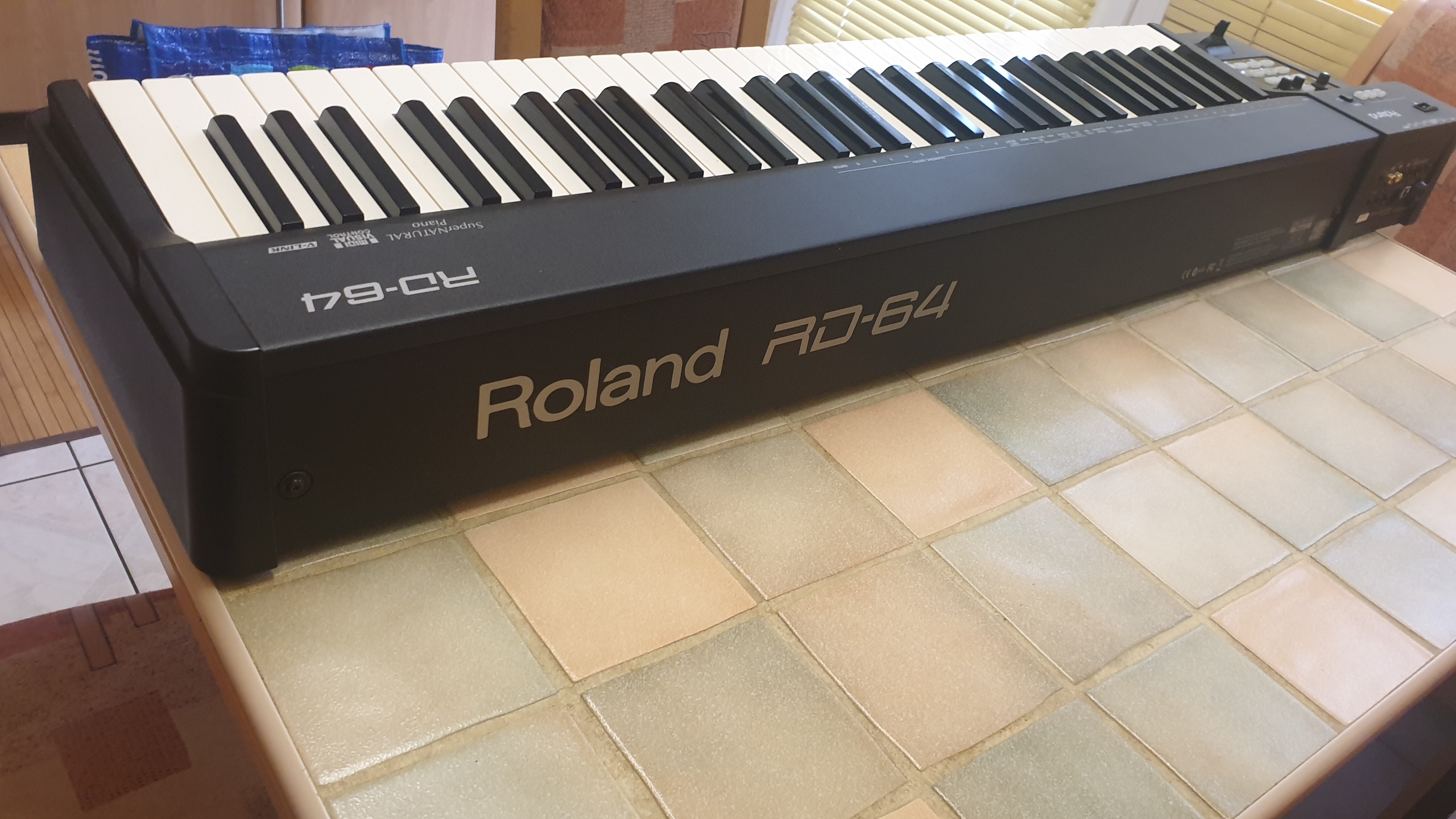 Rd 64 Roland Rd 64 Audiofanzine