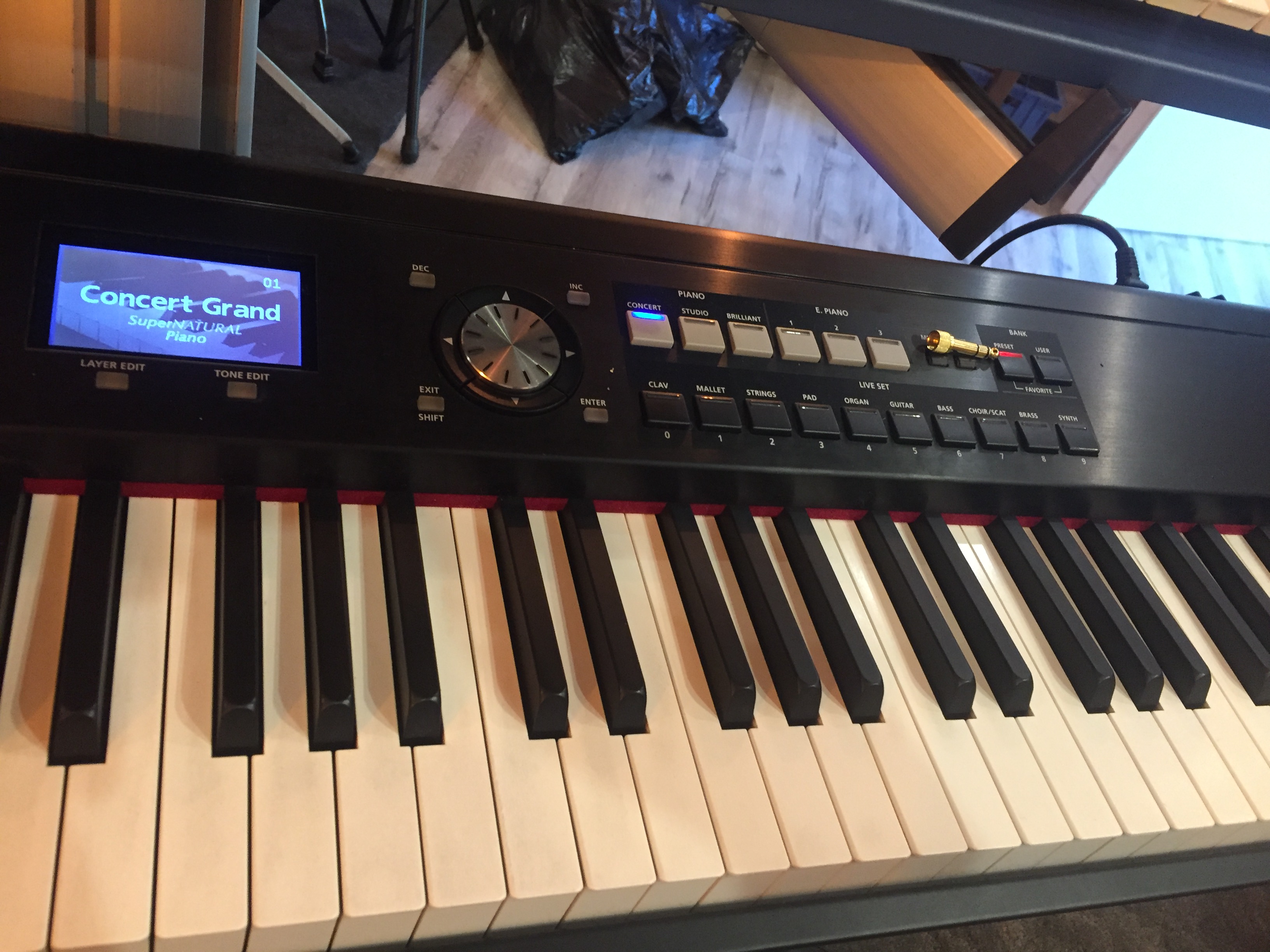 Roland RD700NX Audiofanzine