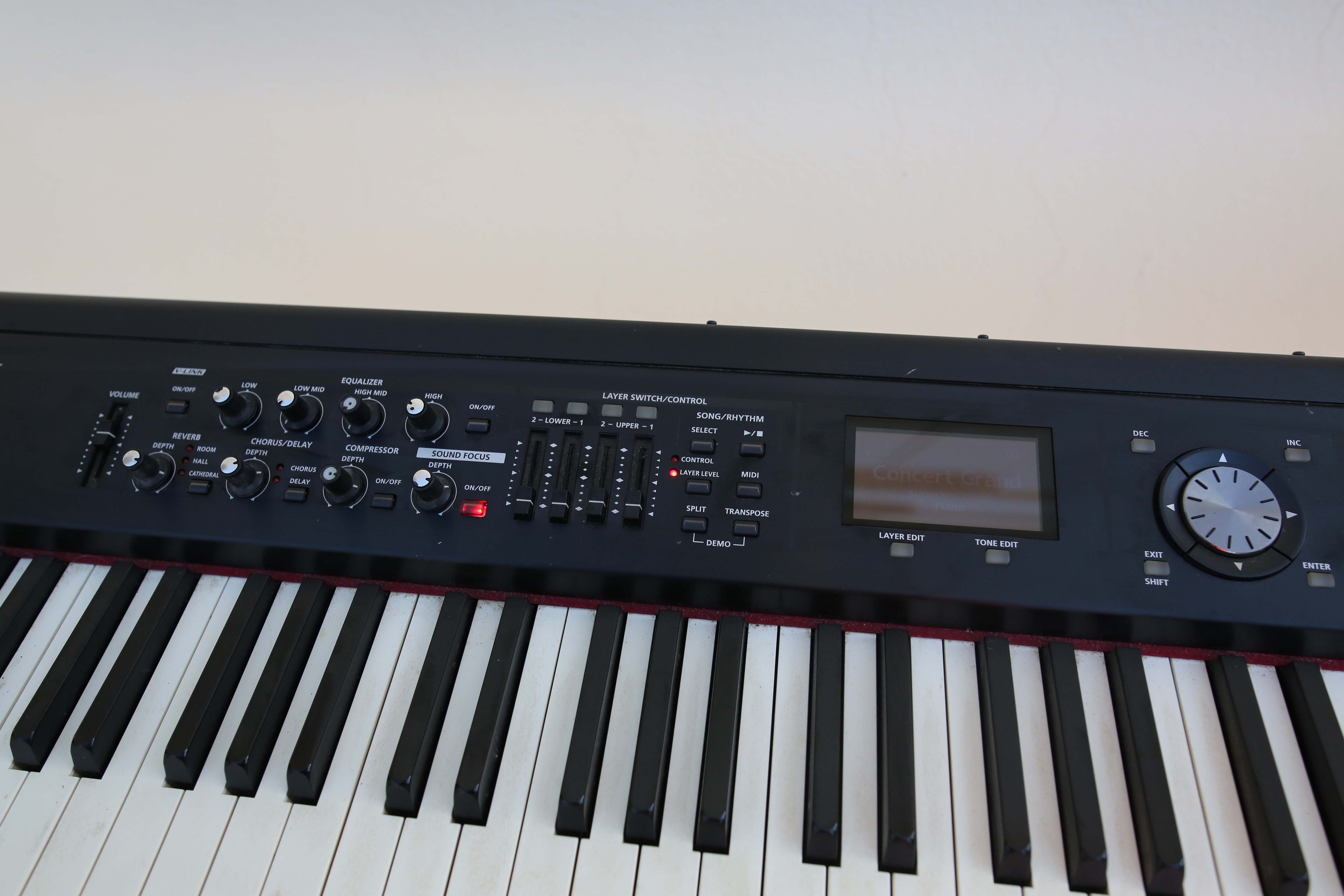 激安オンライン店舗 ローランドRD700NX 鍵盤楽器