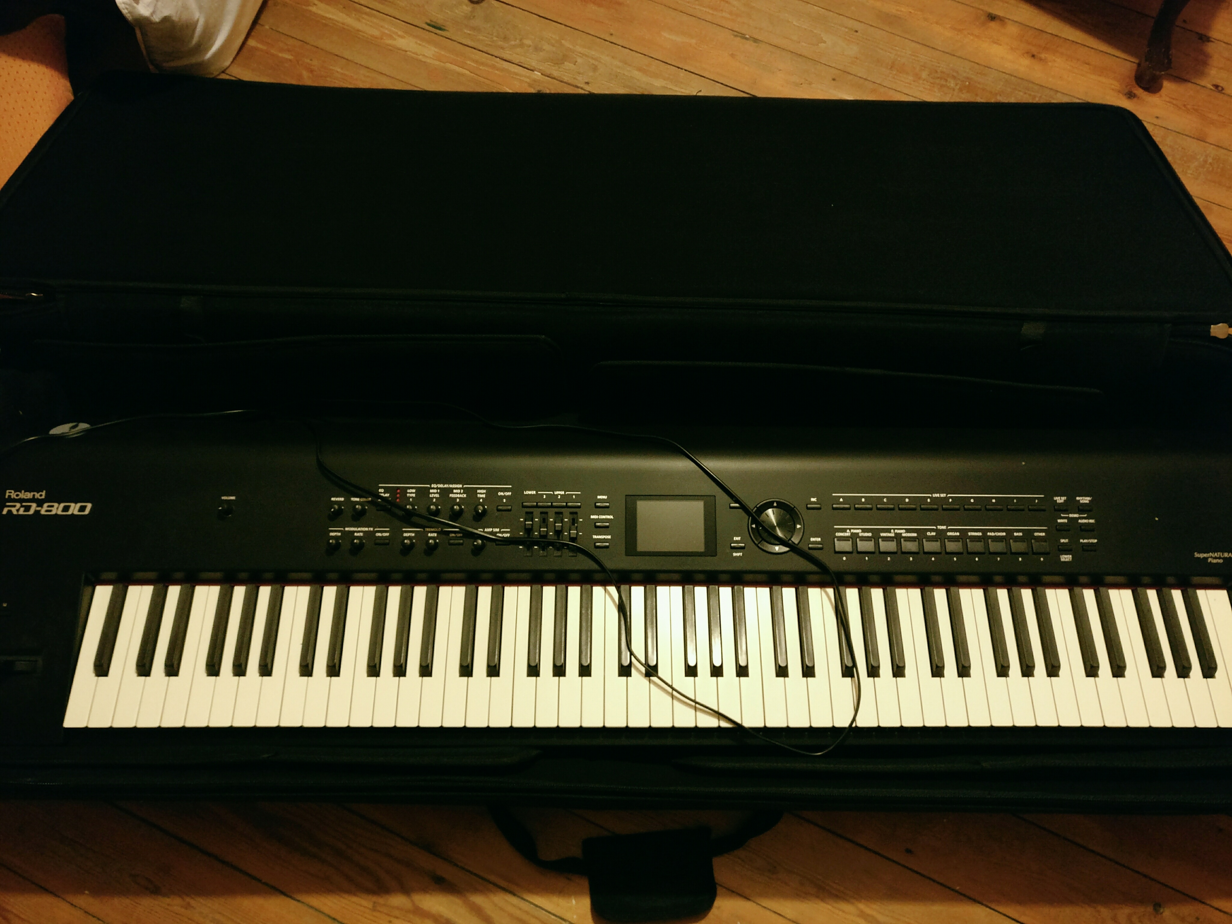 Photo Roland RD800 Roland RD800 (42854) (1627323) Audiofanzine