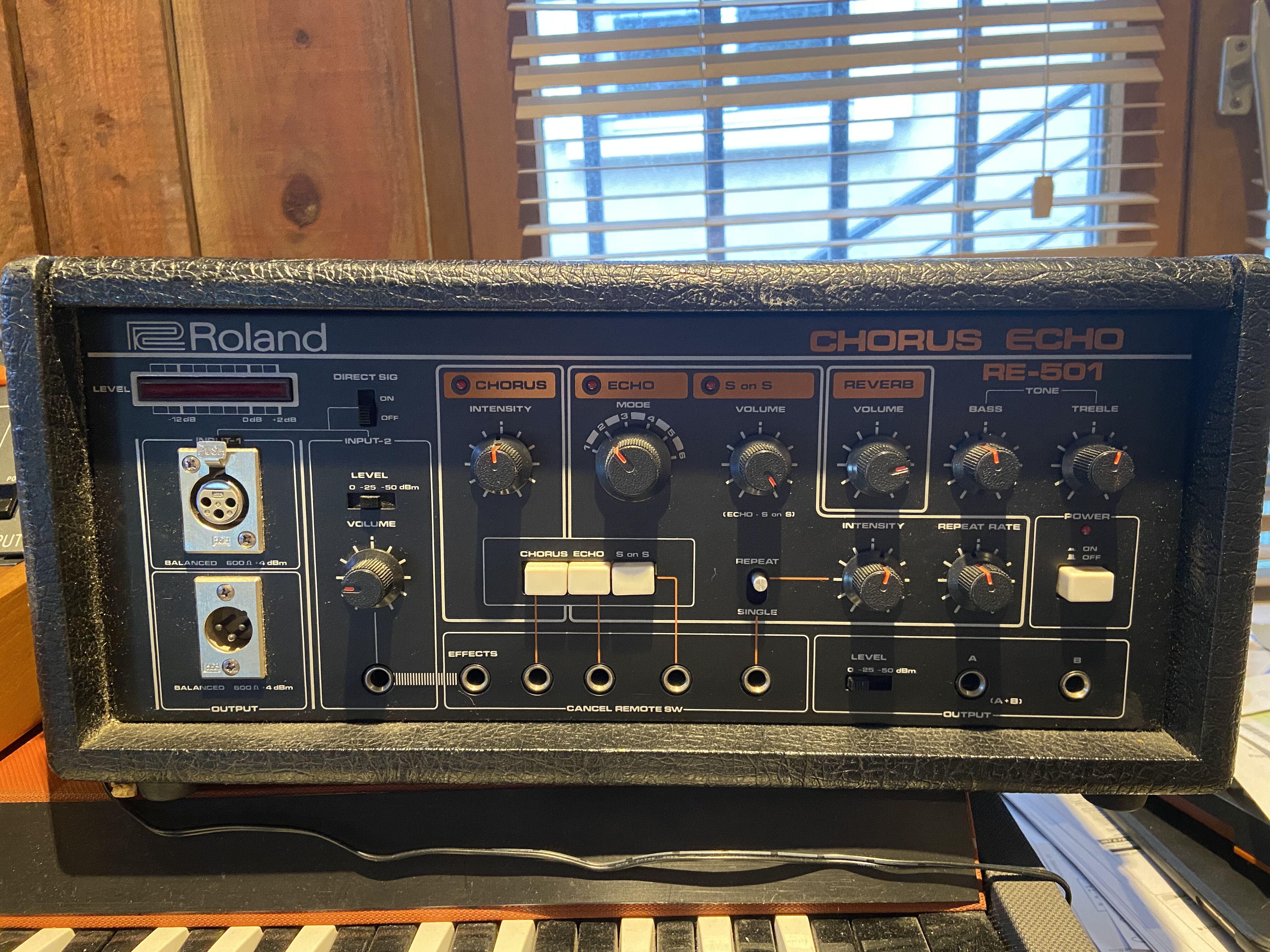 RE501 Chorus Echo Roland RE501 Chorus Echo Audiofanzine