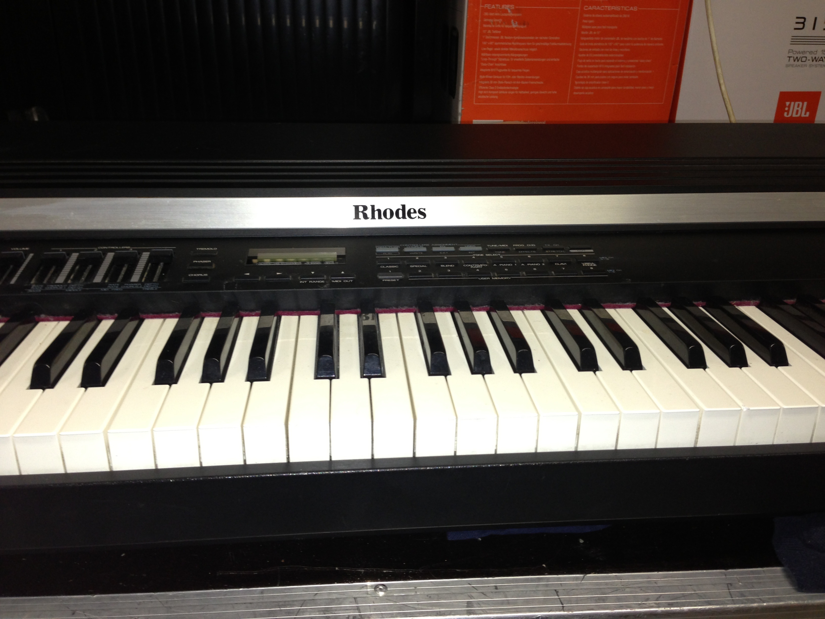 Photo Roland RHODES MK 80 Roland RHODES MK 80 (9893) (566879