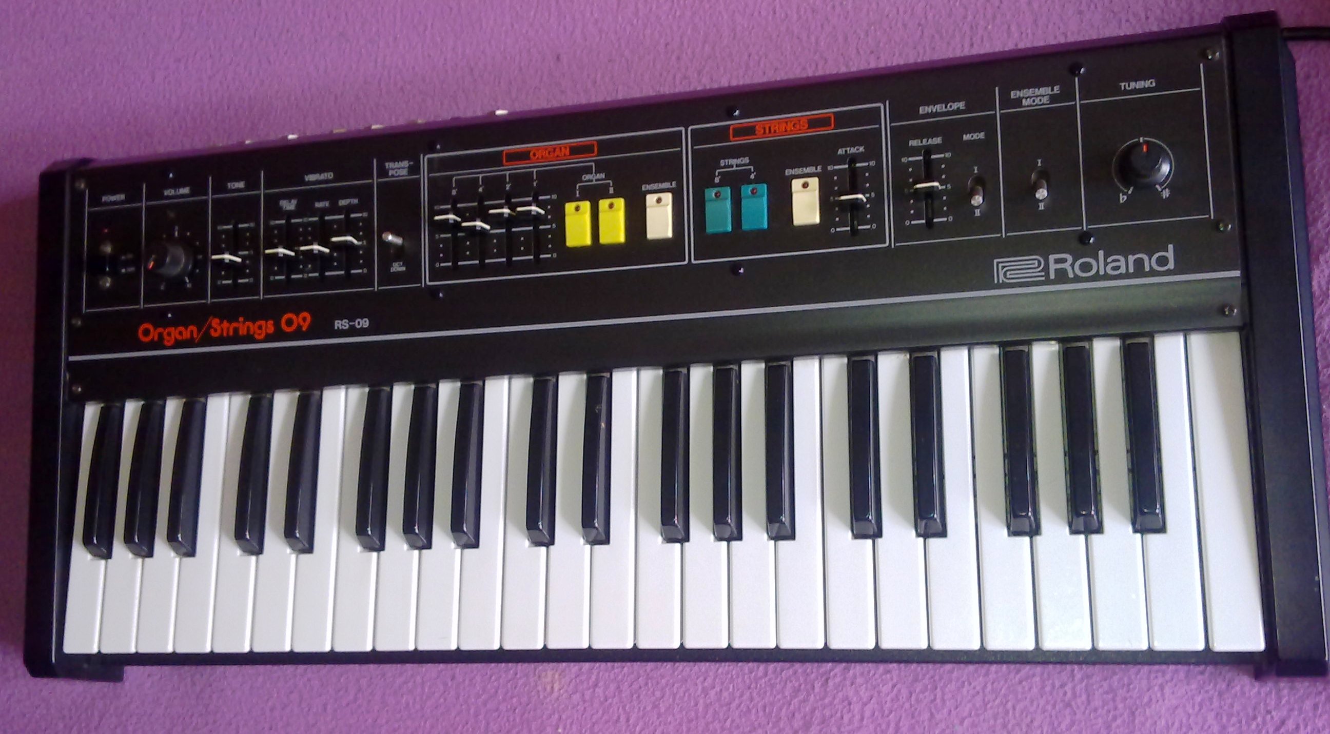 Photo Roland RS09 Mk2 Roland RS09 Mk2 (66099) (841627) Audiofanzine