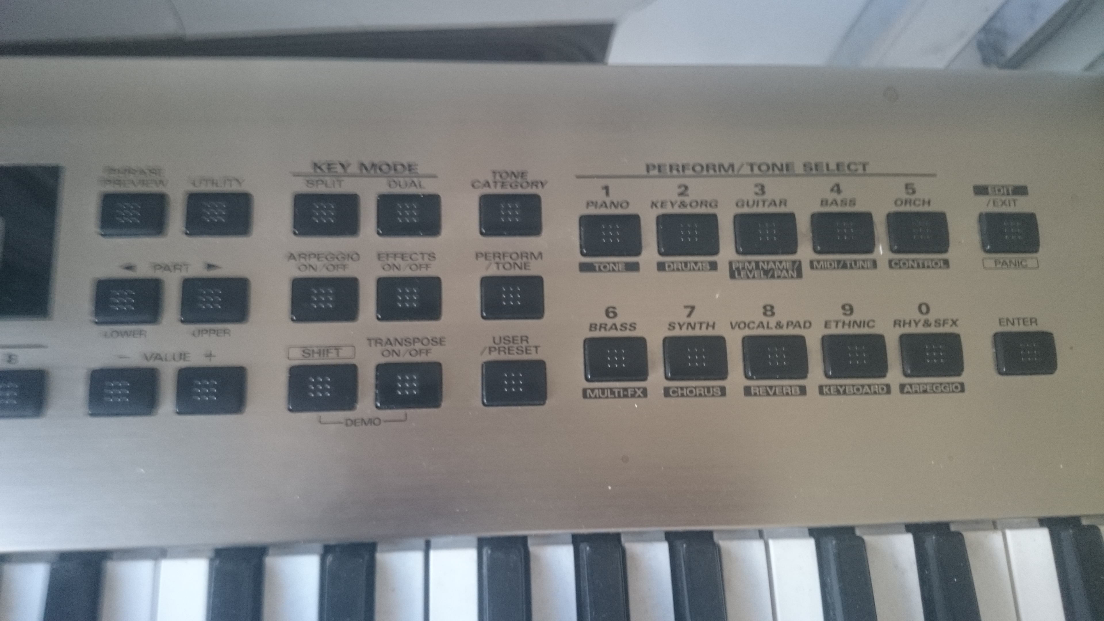 RS5 Roland RS5 Audiofanzine