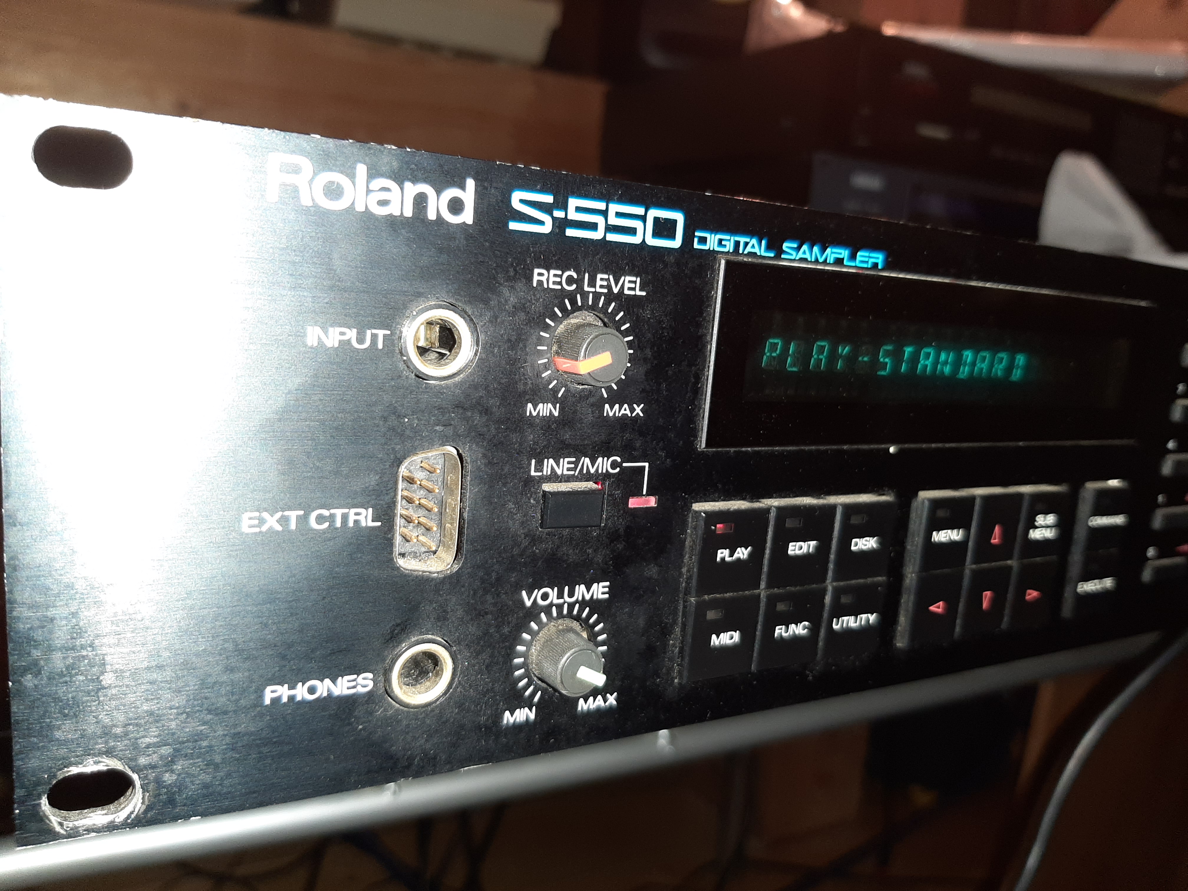 S550 Roland S550 Audiofanzine