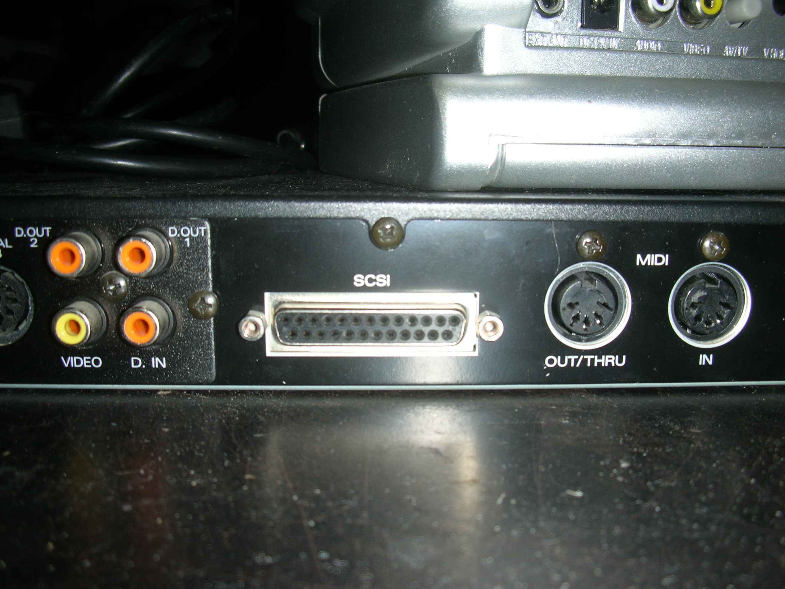 Photo Roland S760 Roland S760 (44383) (521028) Audiofanzine