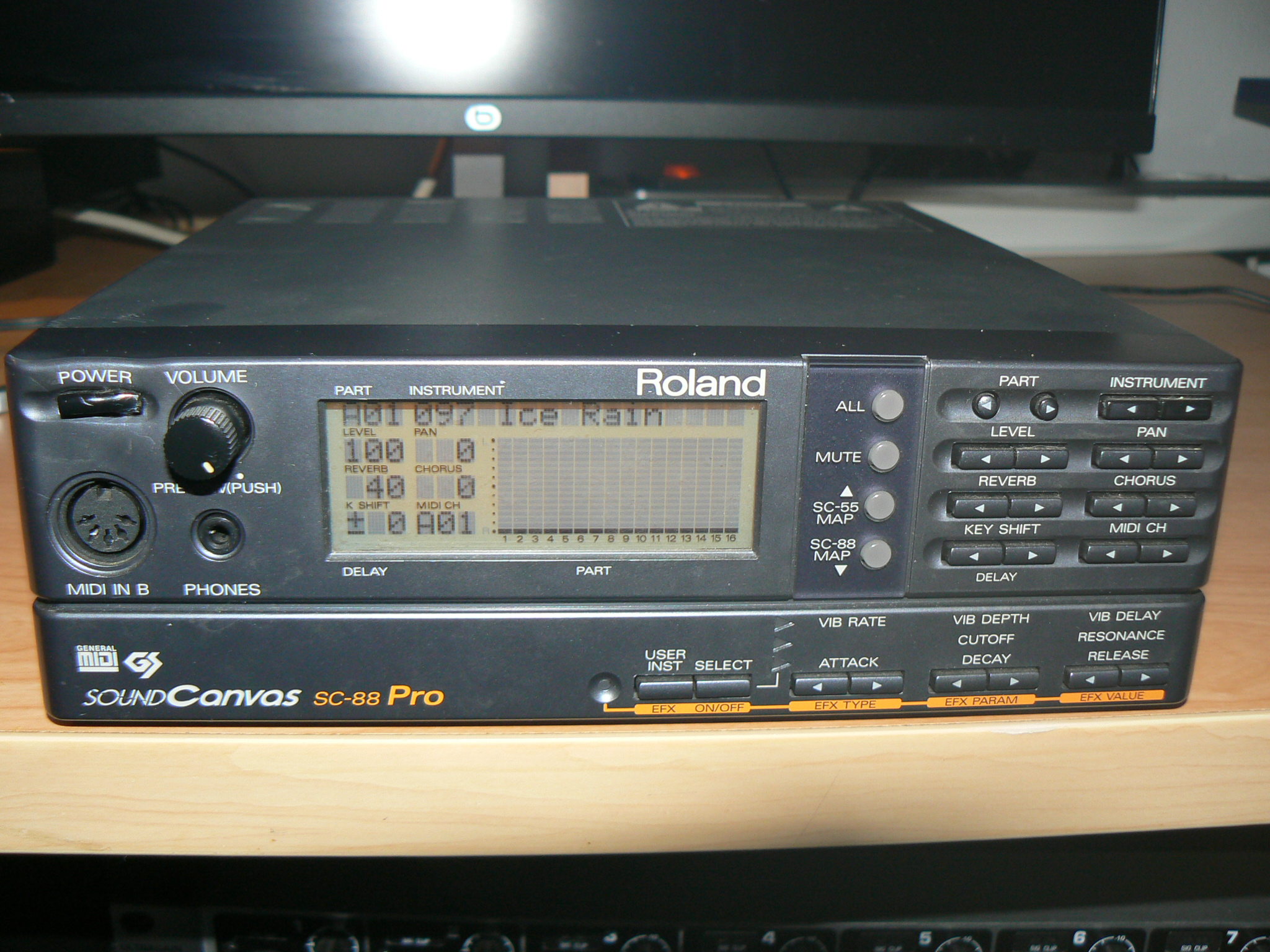 Roland SOUND Canvas SC-88 ProとUM-2EX - 楽器/器材