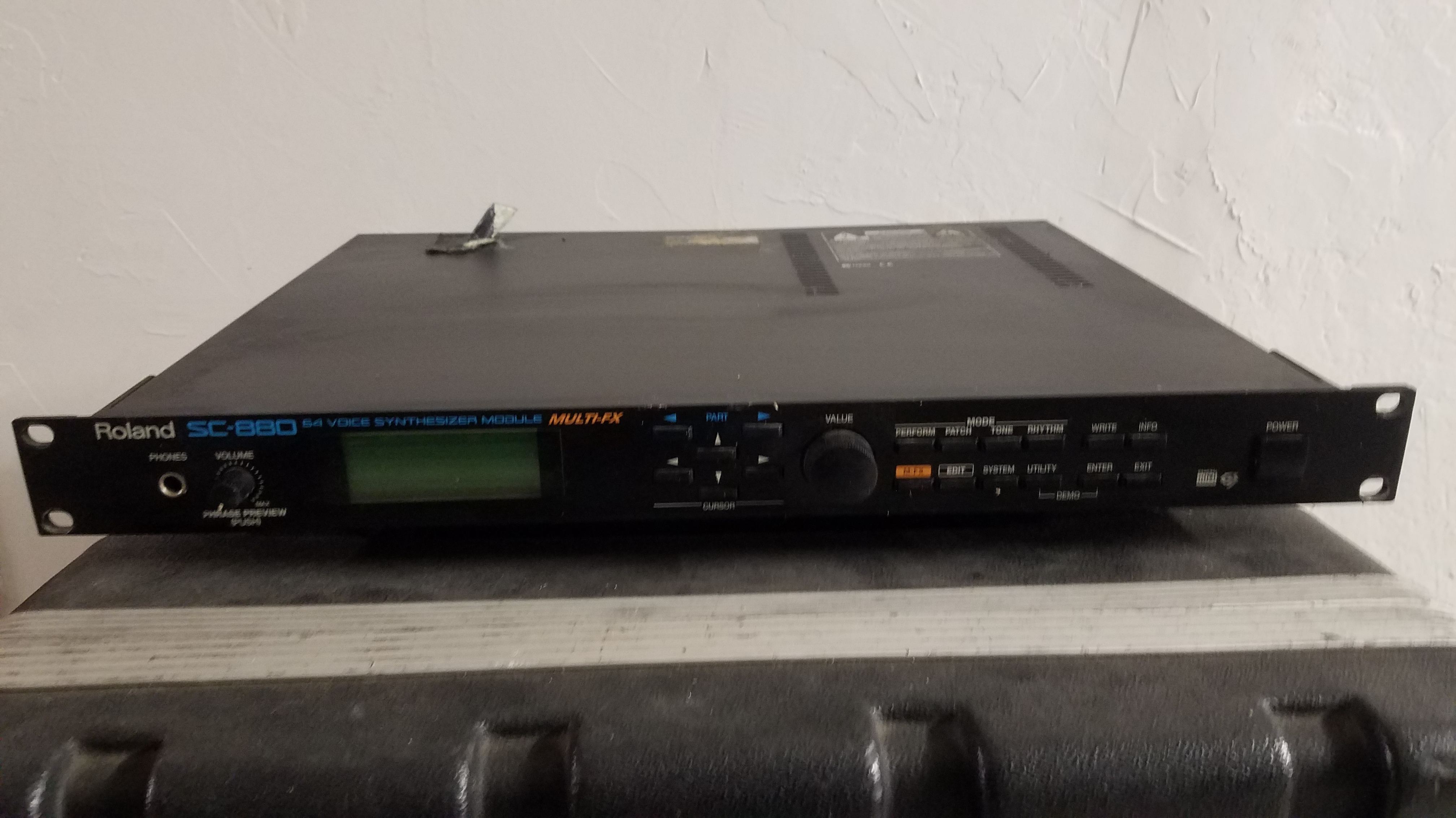 Vends ROLAND SC880 Expandeur (MidiPyrénées) Audiofanzine