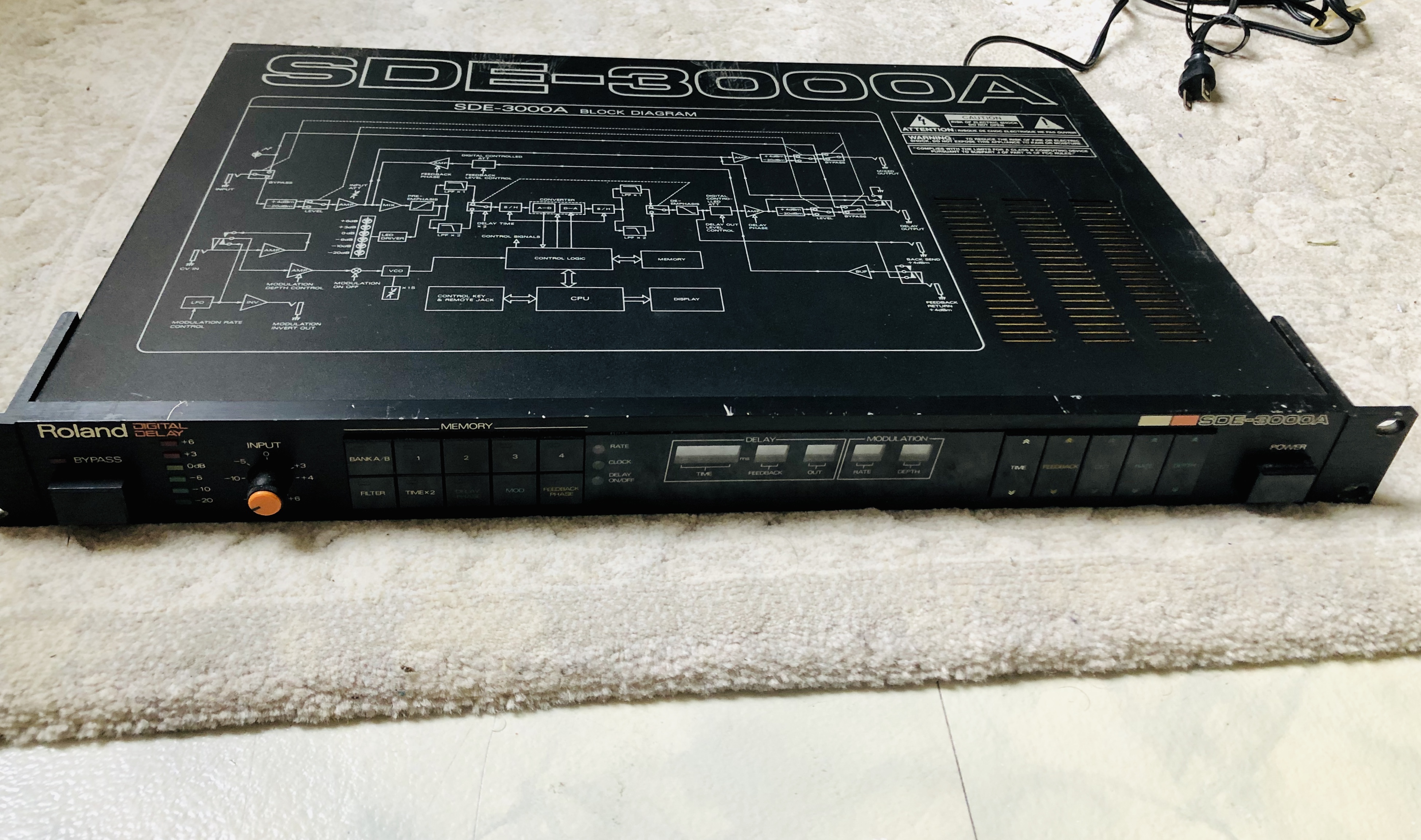 SDE-3000 - Roland SDE-3000 - Audiofanzine