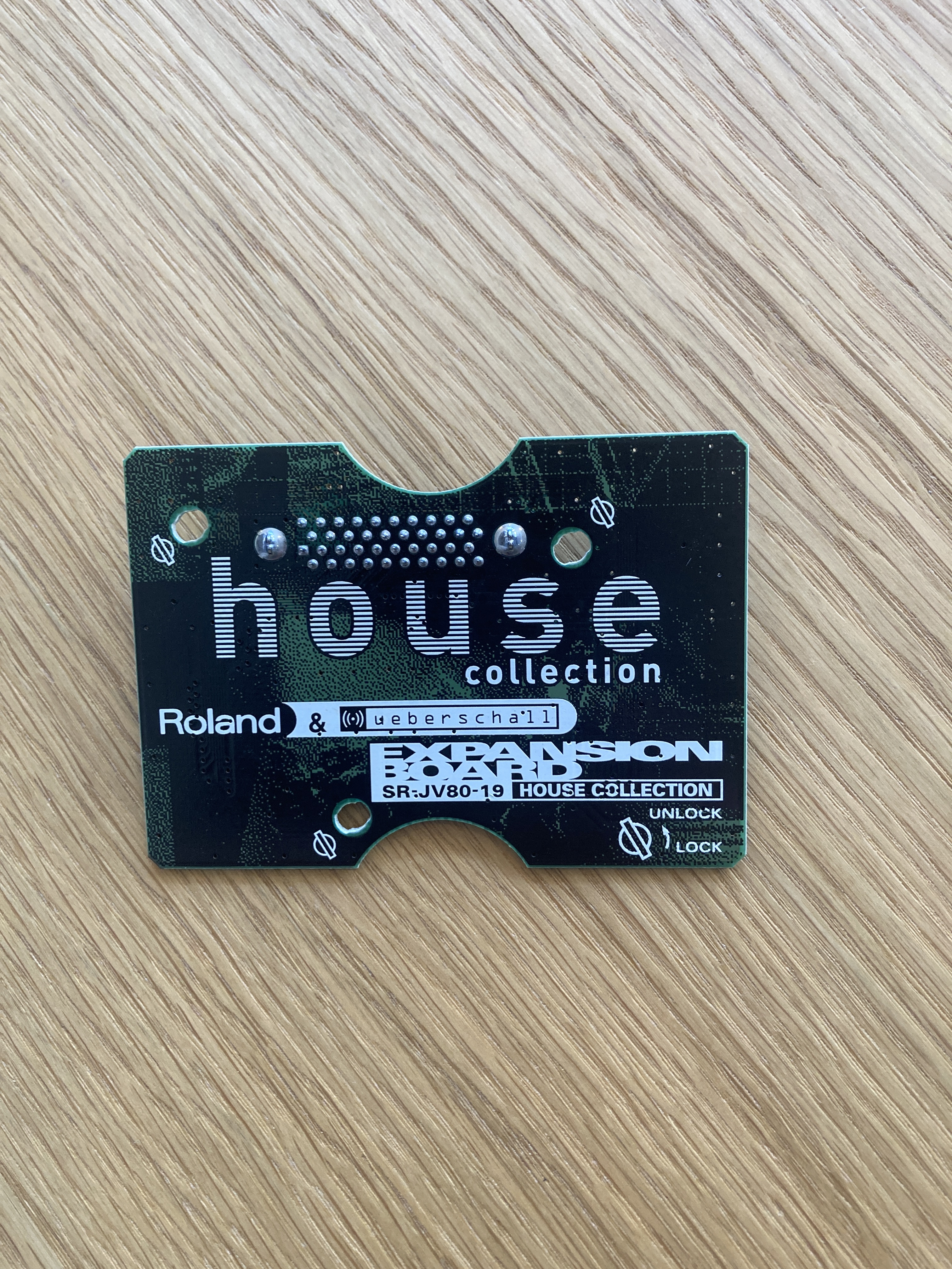 SR-JV80-19 House - Roland SR-JV80-19 House - Audiofanzine
