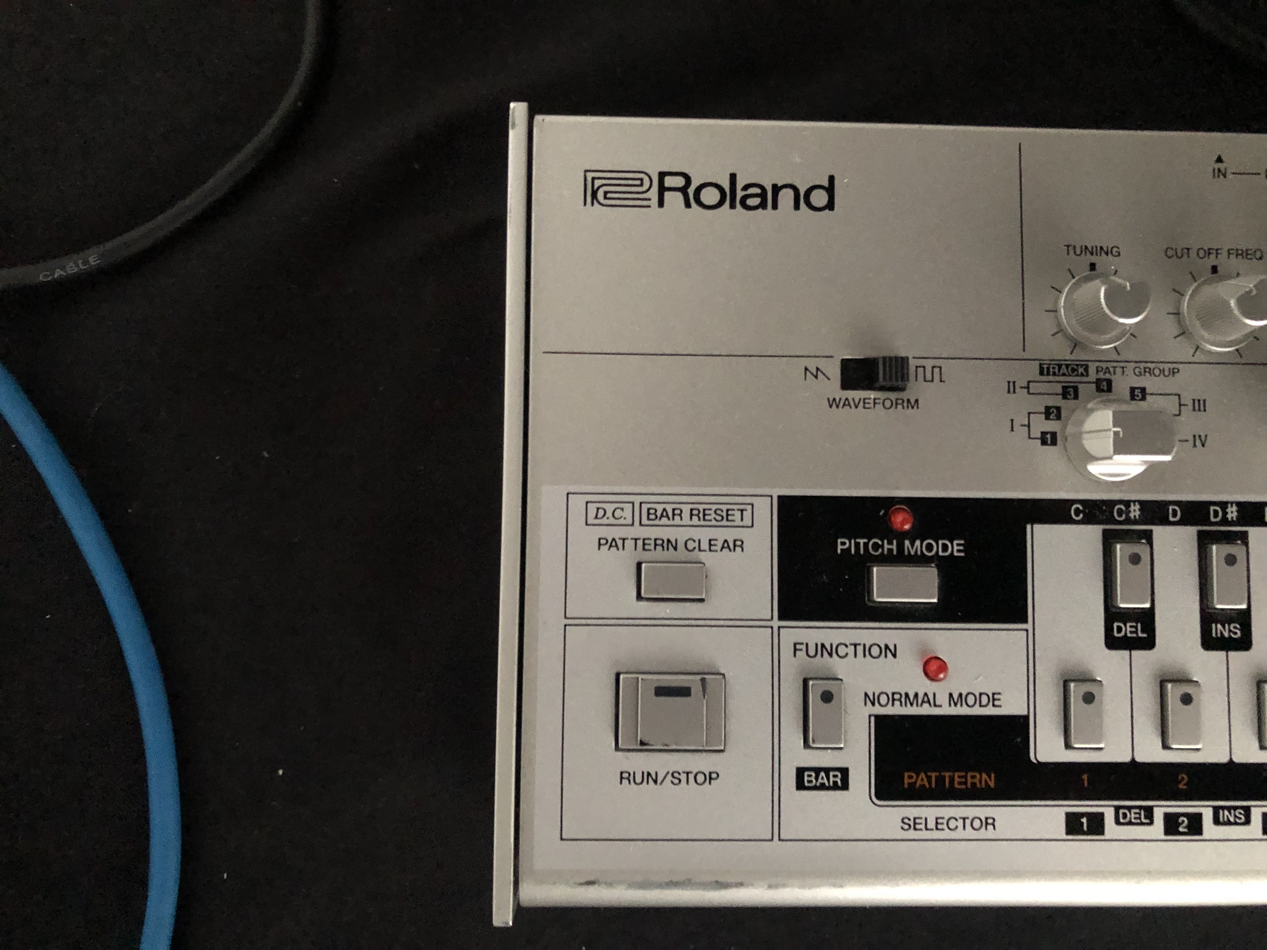 ほぼ新品】Roland TB-03（ローランド・TB-303 - Wikipedia）