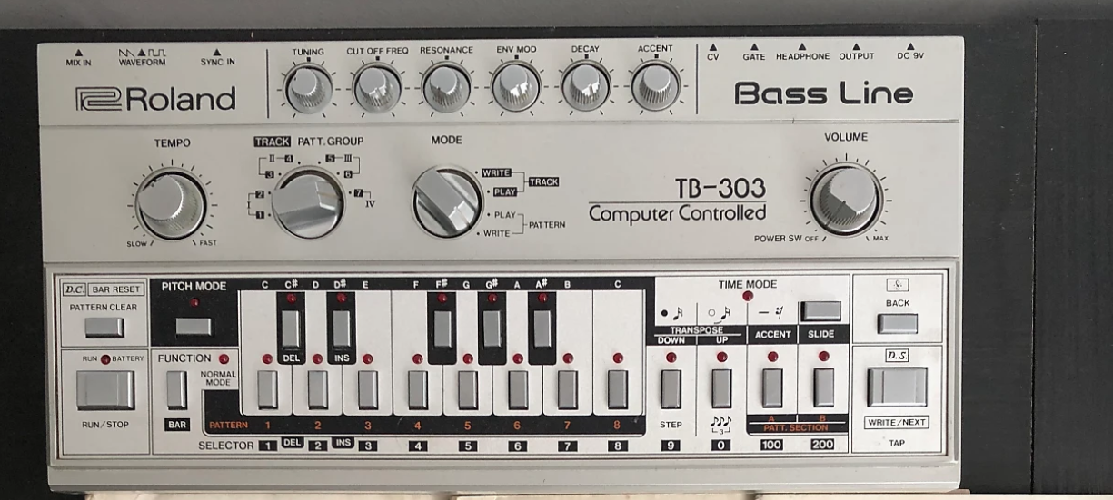 TB-303 - Roland TB-303 - Audiofanzine