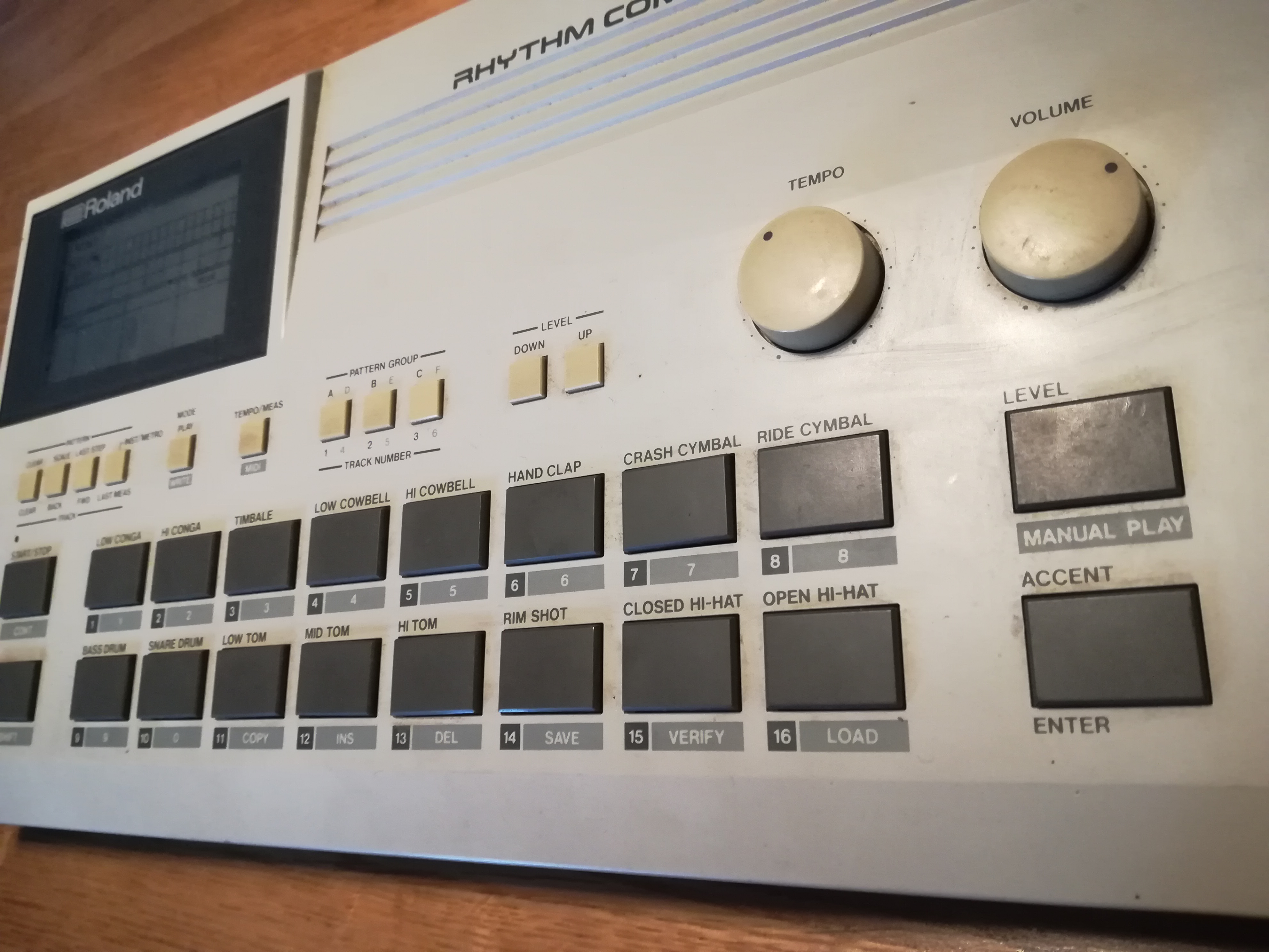 Roland TR-505 リズムマシン マニュアル付+spbgp44.ru