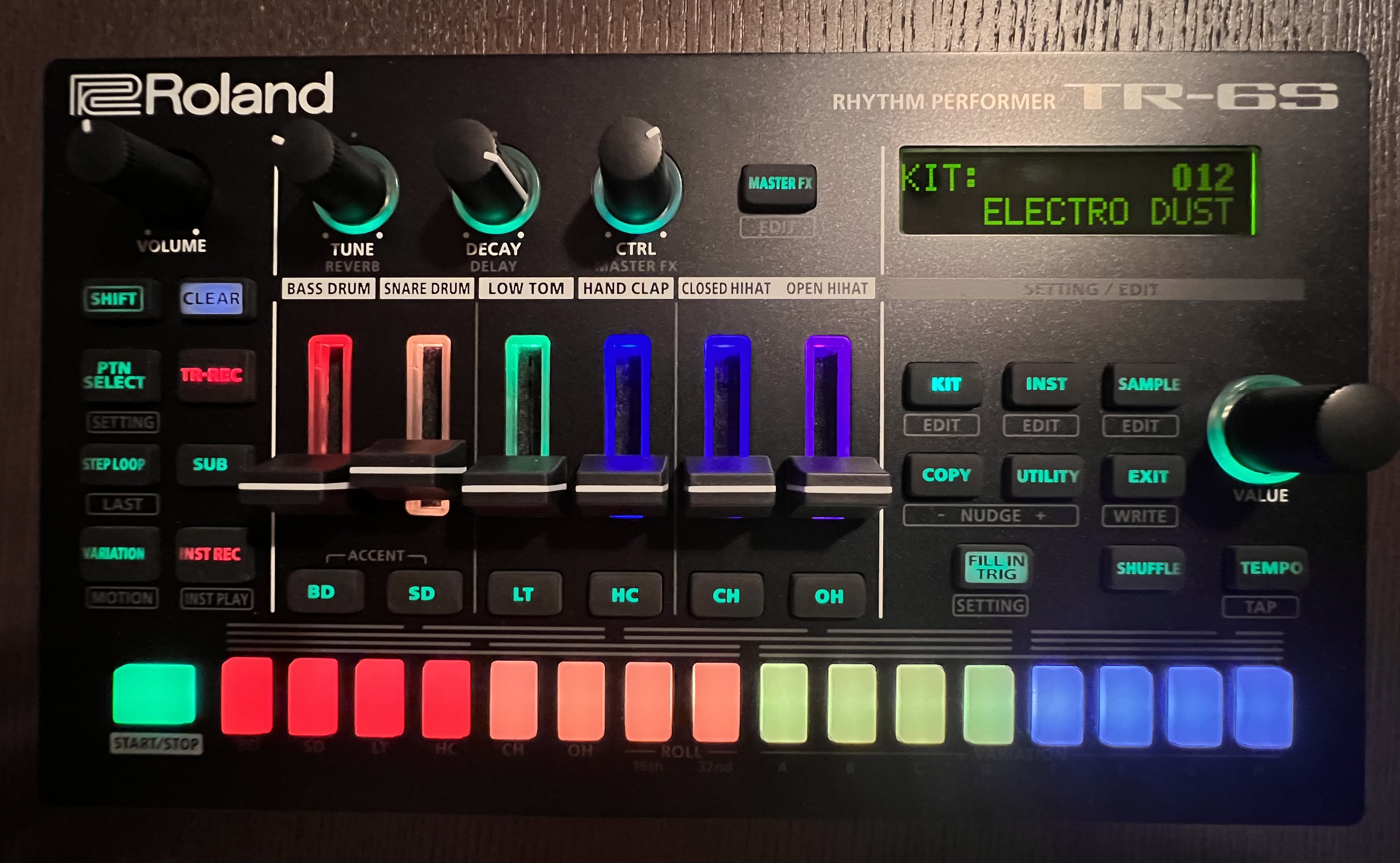 TR-6S Rhythm Performer - Roland TR-6S Rhythm Performer - Audiofanzine