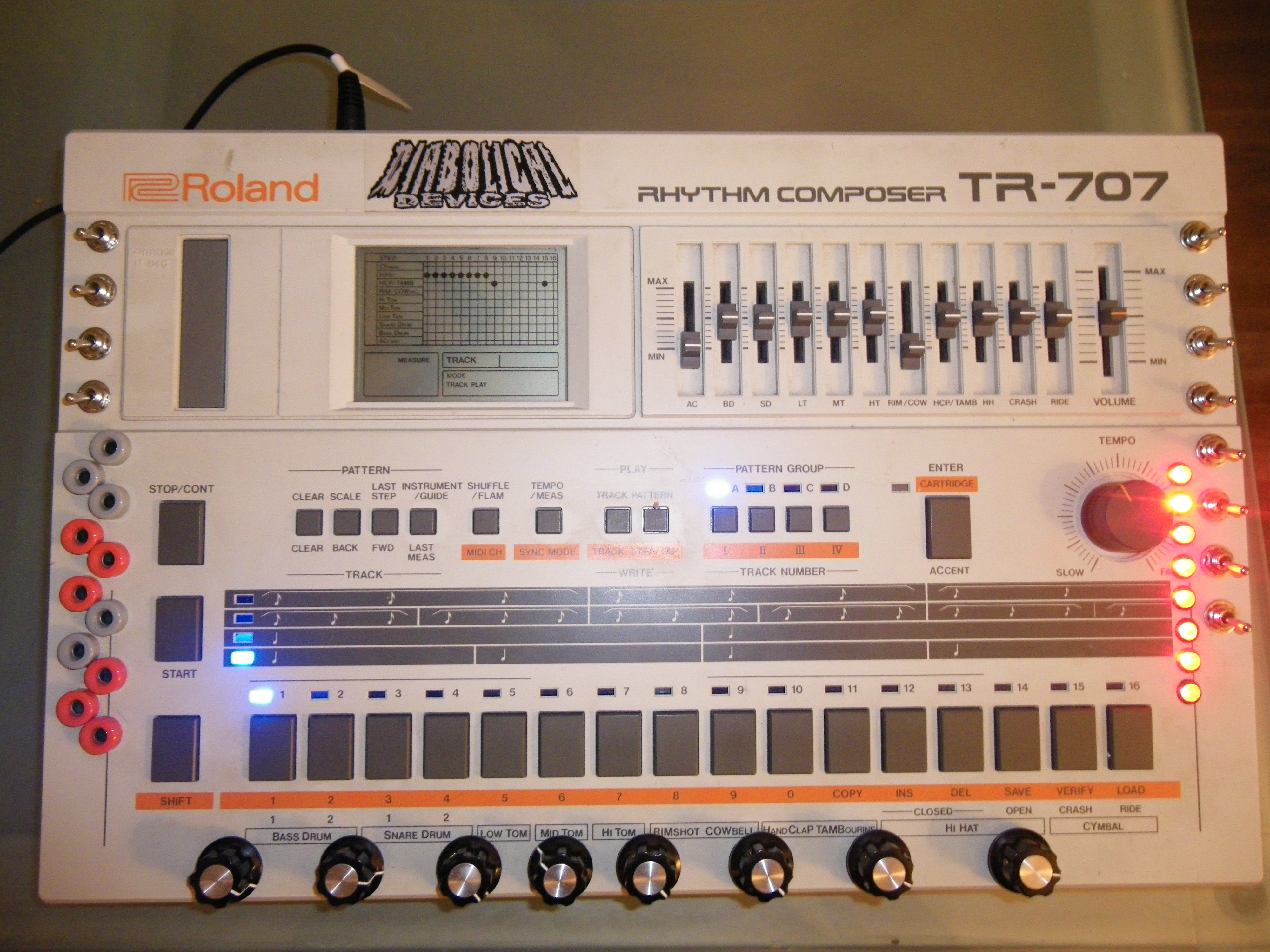 Roland TR-707 image (#451742) - Audiofanzine