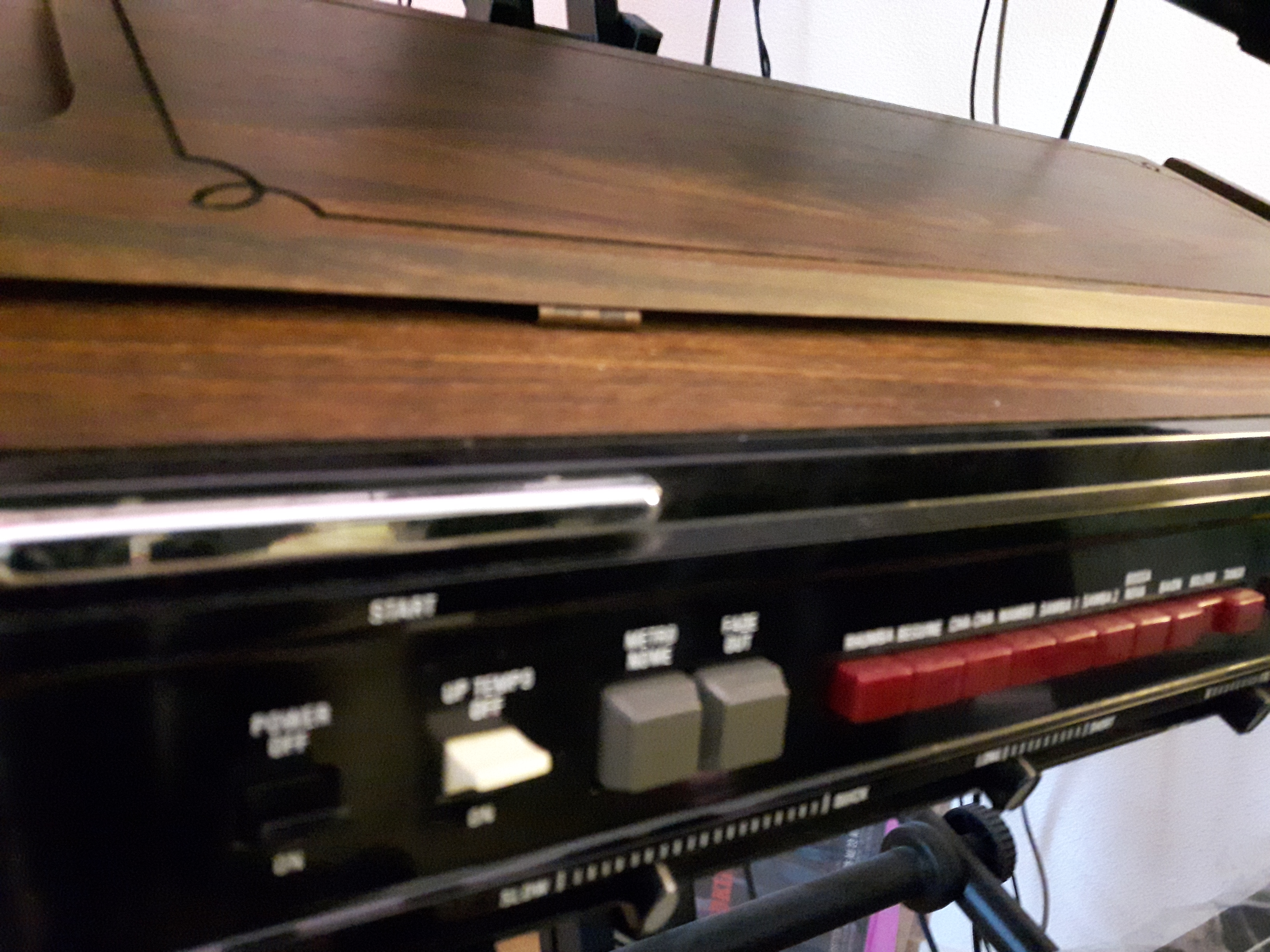 TR 77 Roland TR 77 Audiofanzine
