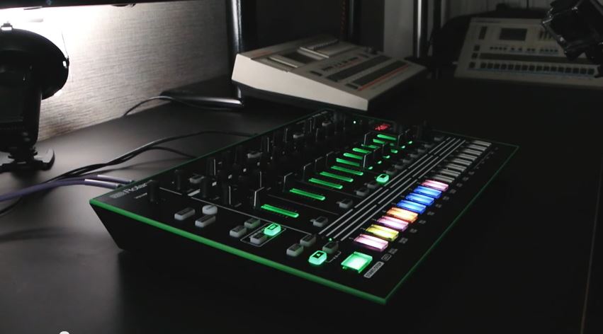 roland-tr-8-988789.jpg