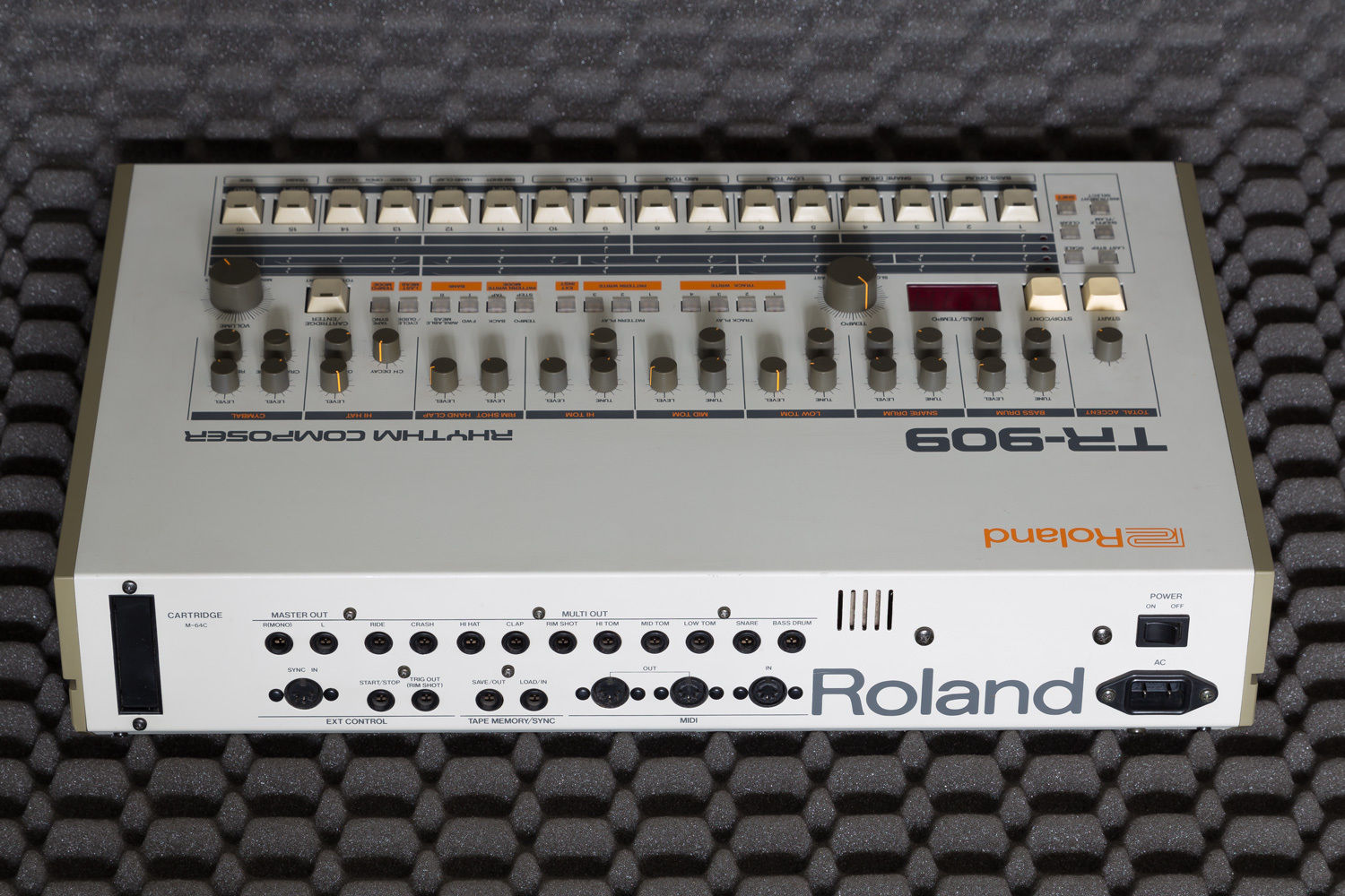 roland tr 909