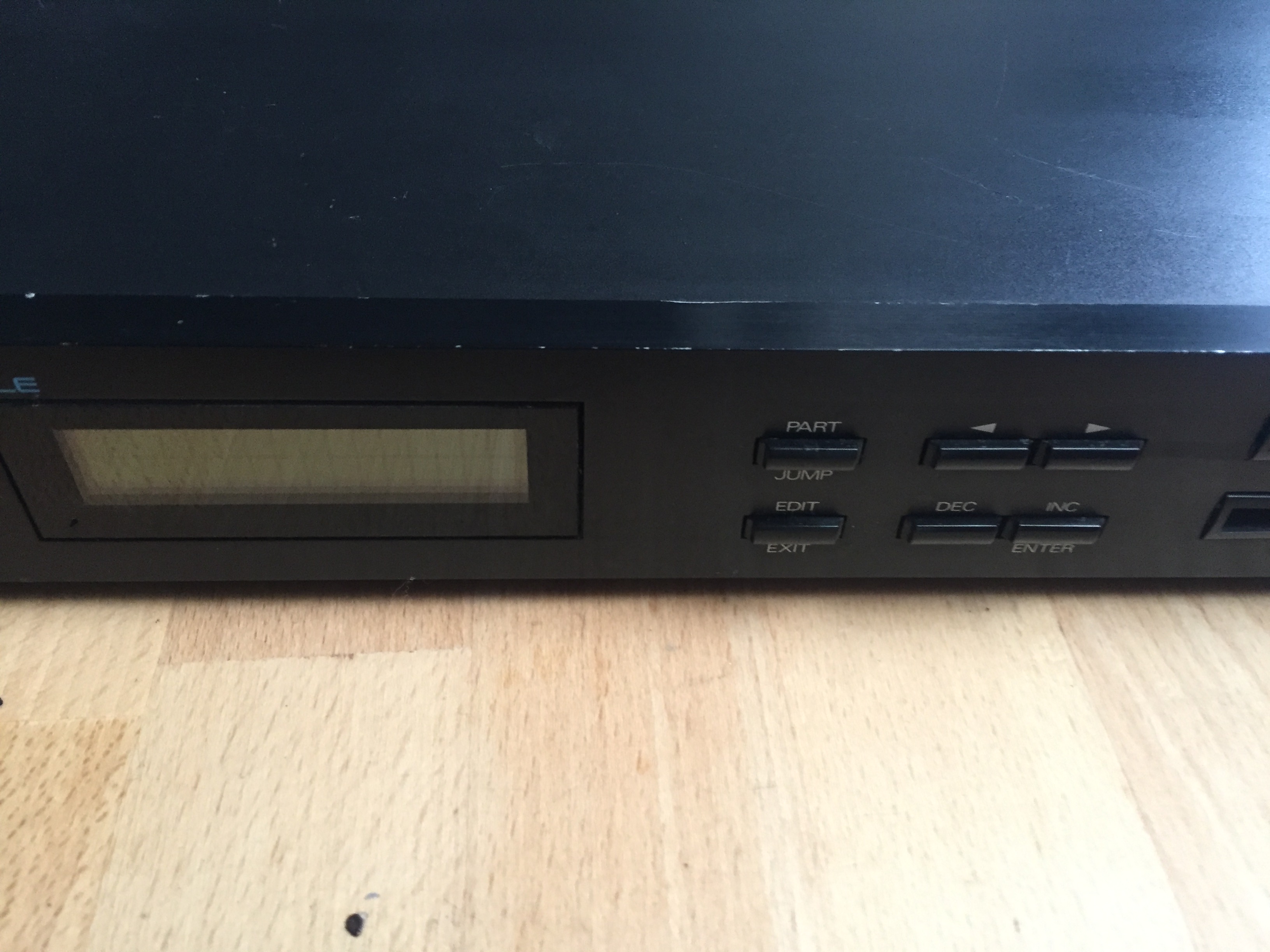Roland U-110 image (#1974328) - Audiofanzine