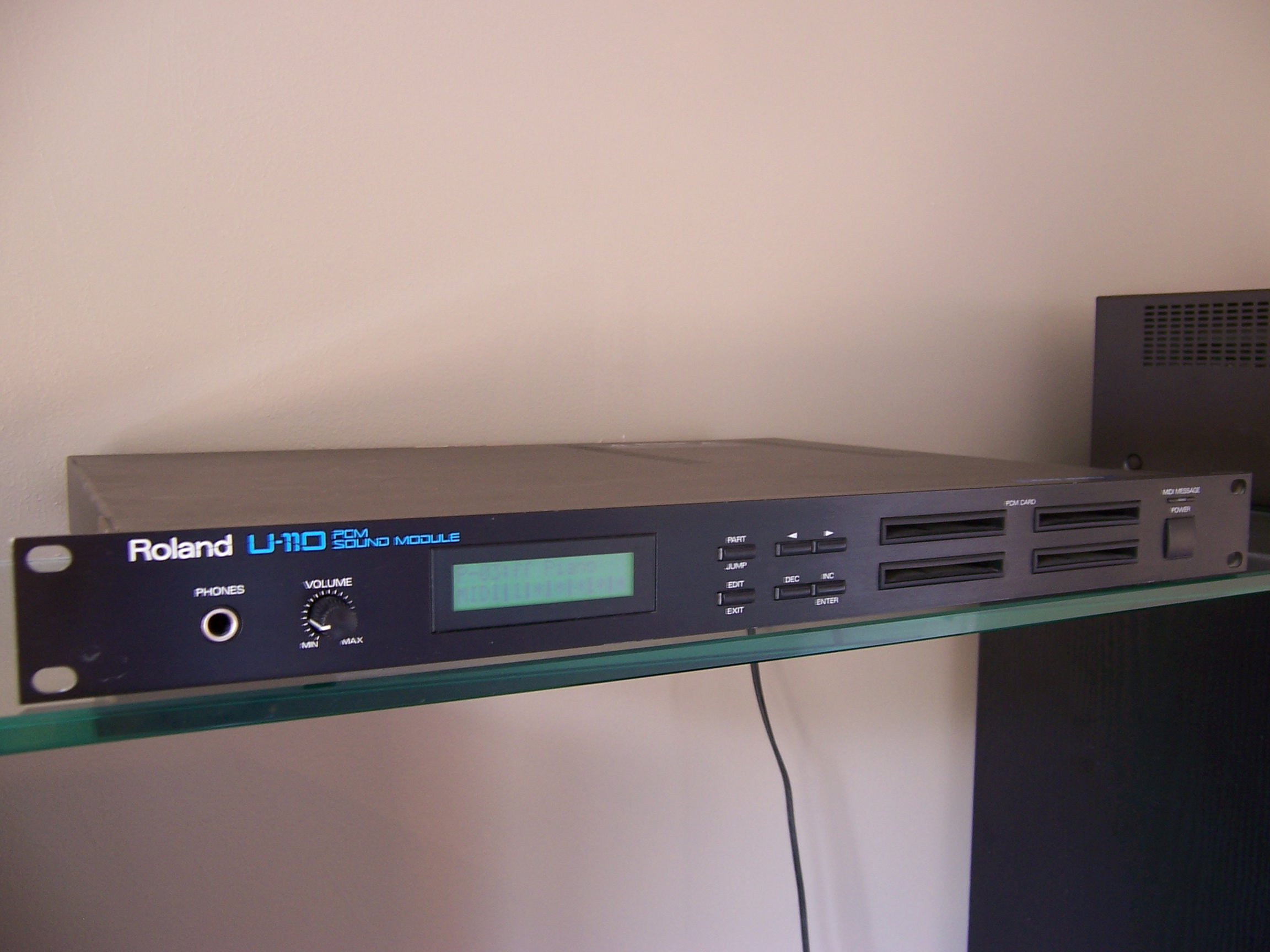 Roland U110 image (401737) Audiofanzine