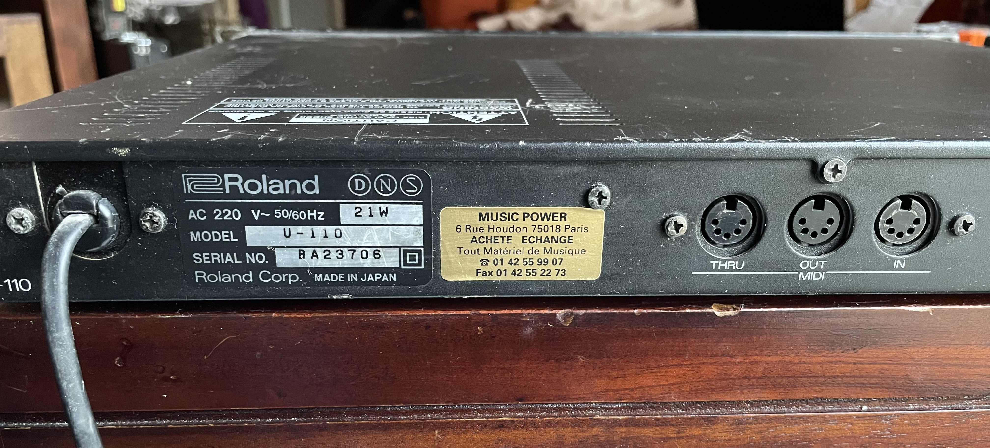 U110 Roland U110 Audiofanzine