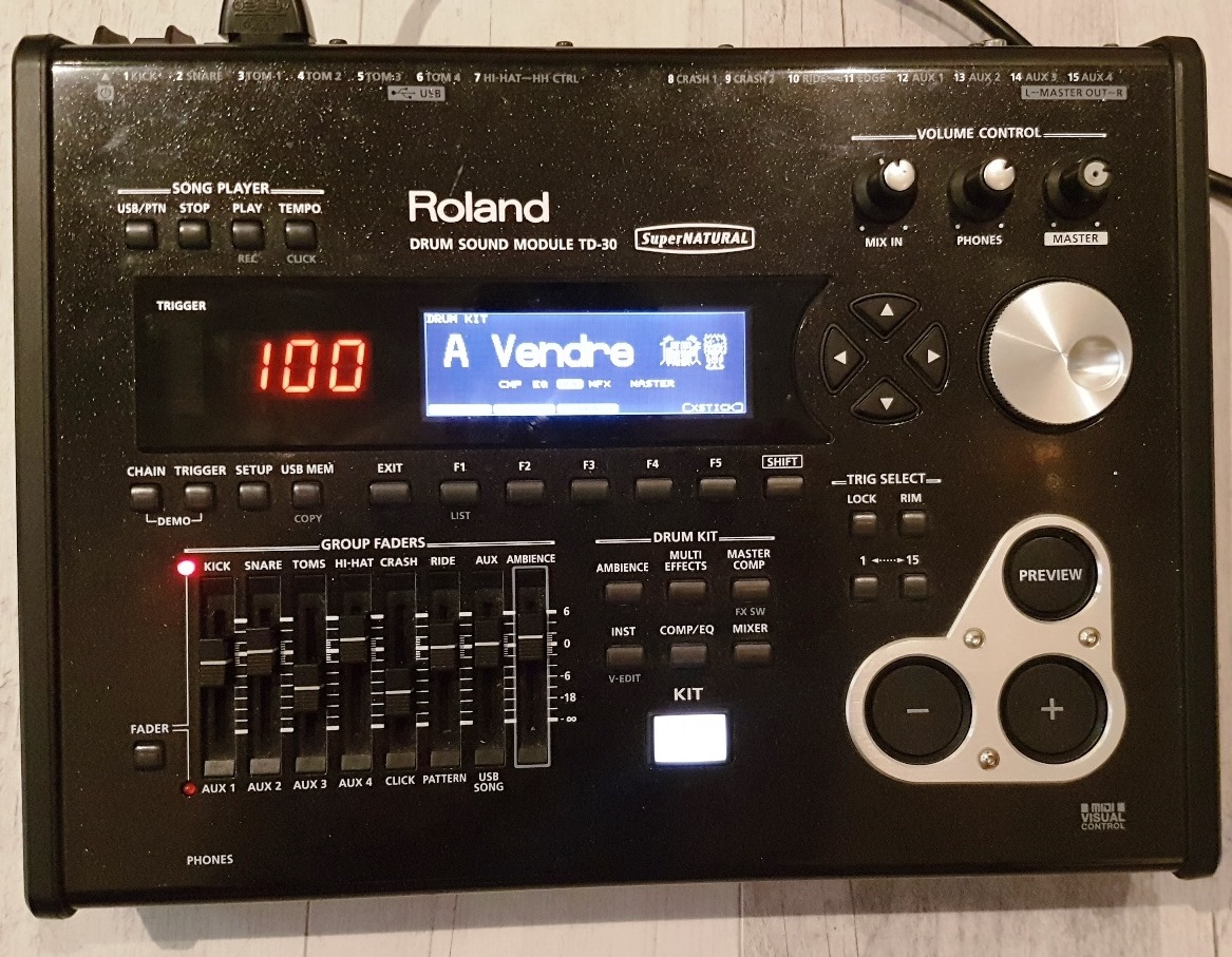 VH-11 - Roland VH-11 - Audiofanzine