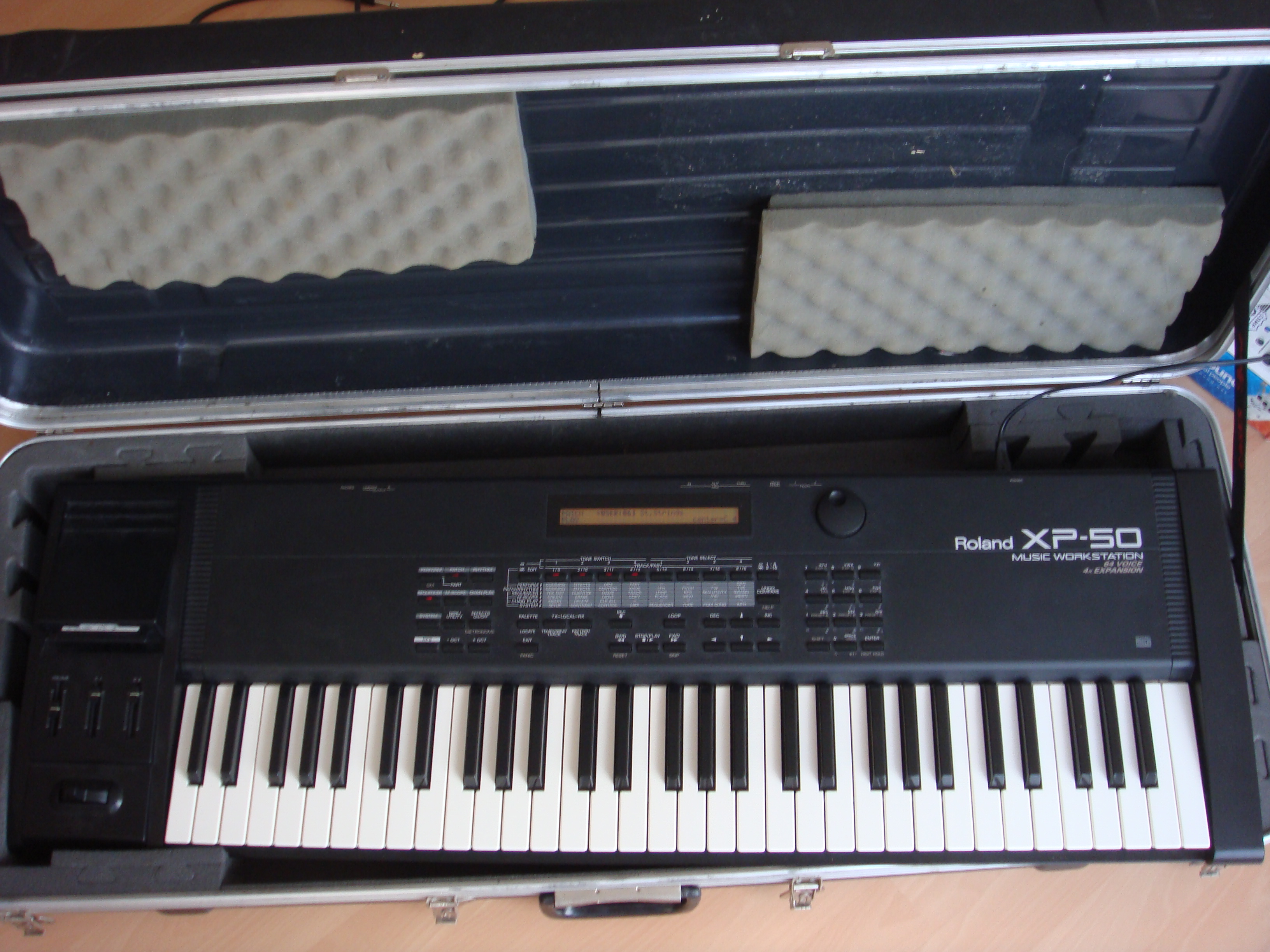 Photo Roland XP50 Roland XP50 (67190) (1681545) Audiofanzine