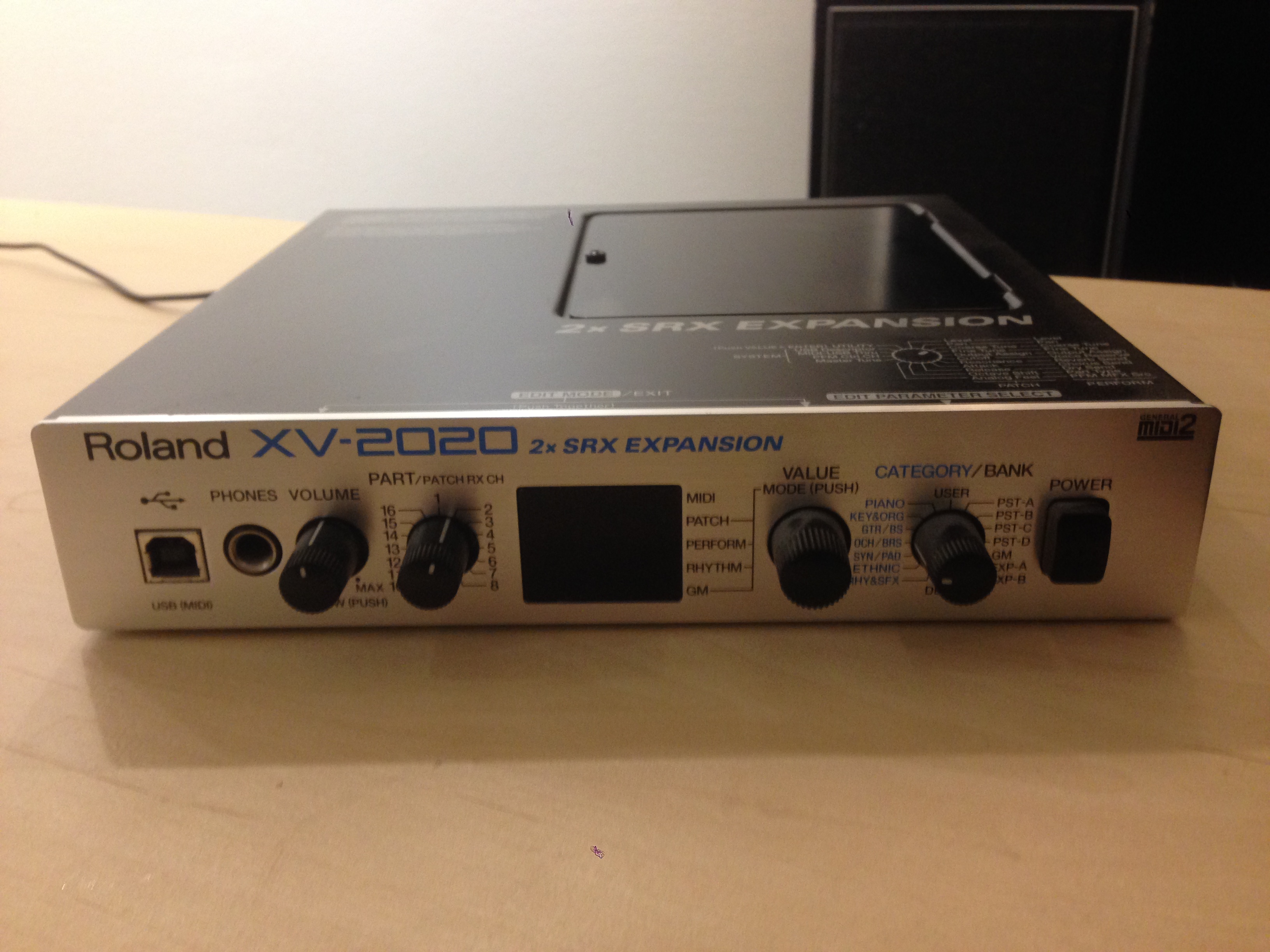 Roland XV2020 image (1502472) Audiofanzine