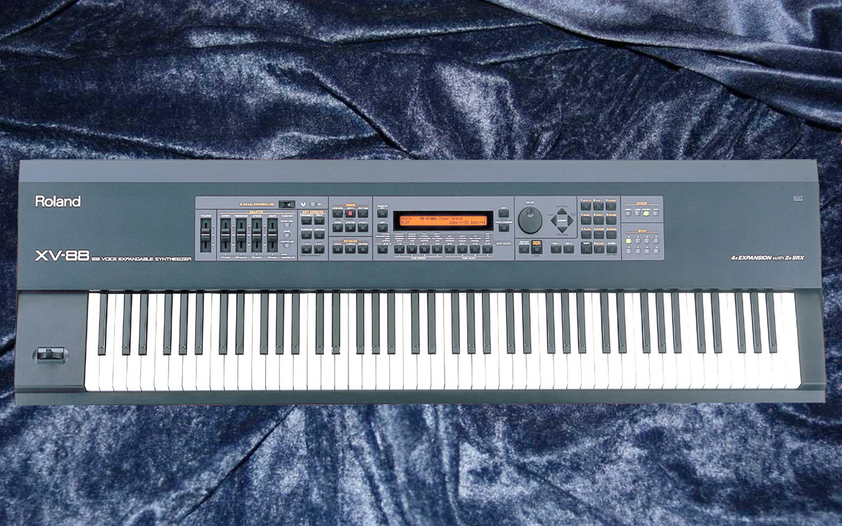Roland XV88 image (482886) Audiofanzine