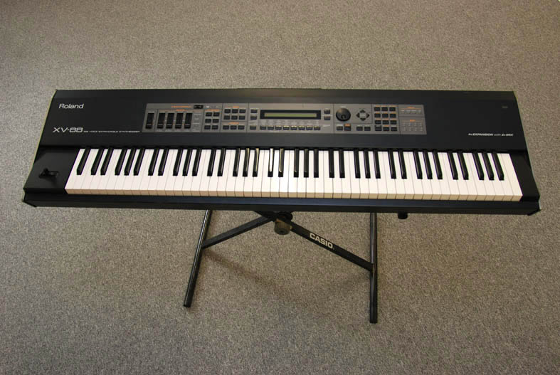Photo Roland XV88 Roland XV88 (7430) (934172) Audiofanzine