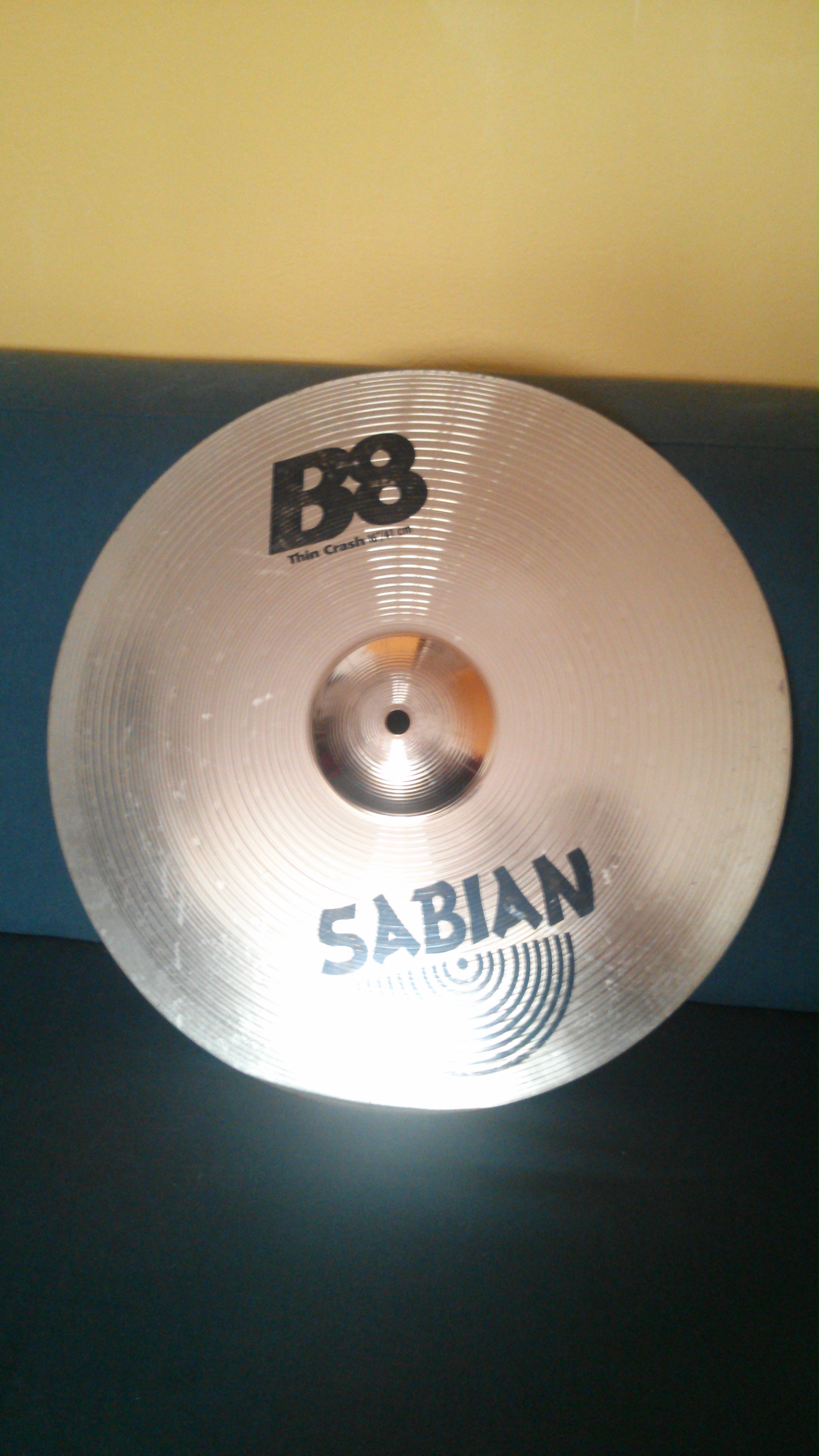 B8 THIN CRASH 16" Sabian B8 Thin Crash 16" Audiofanzine