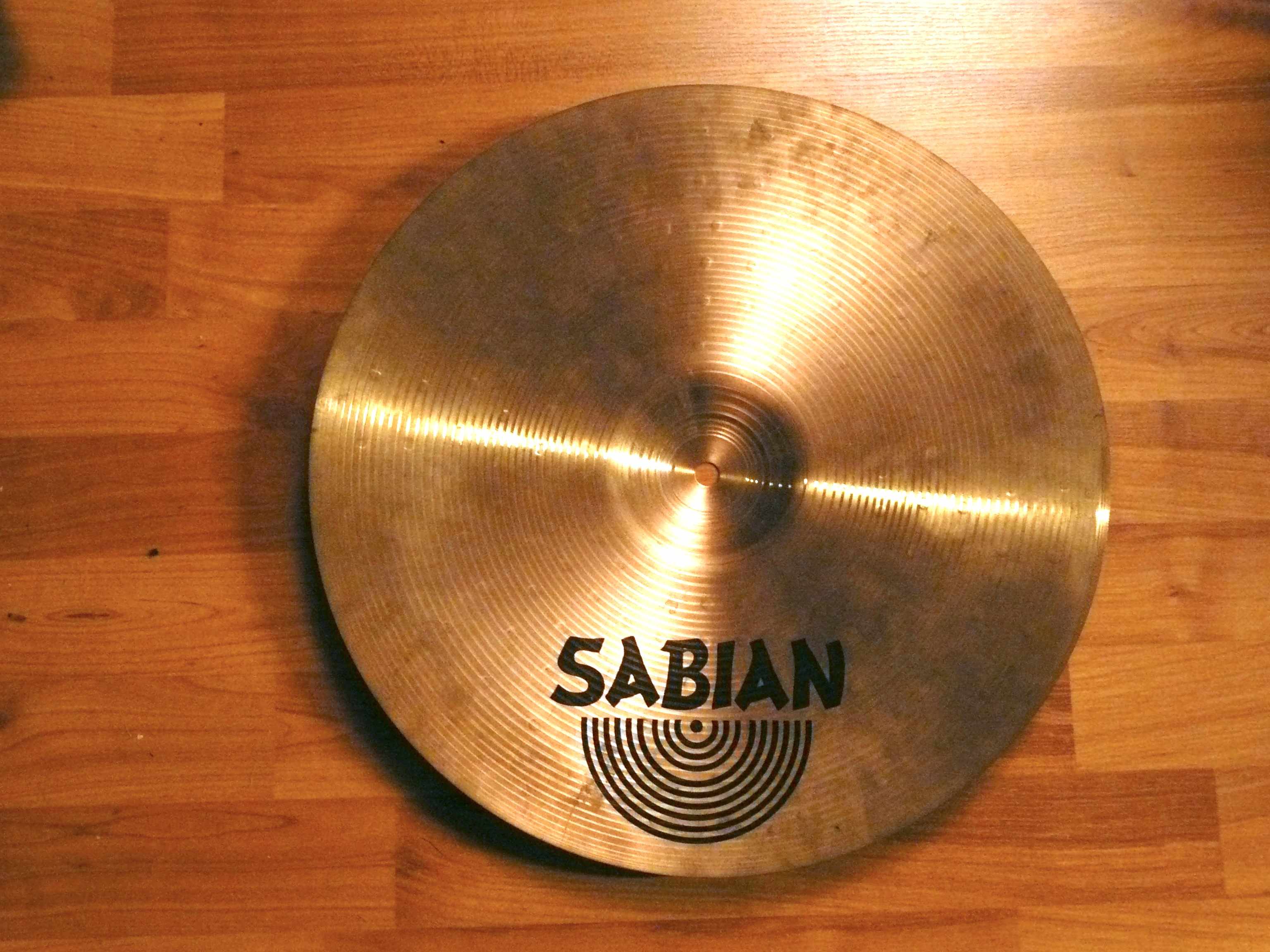 B8 THIN CRASH 16" Sabian B8 Thin Crash 16" Audiofanzine