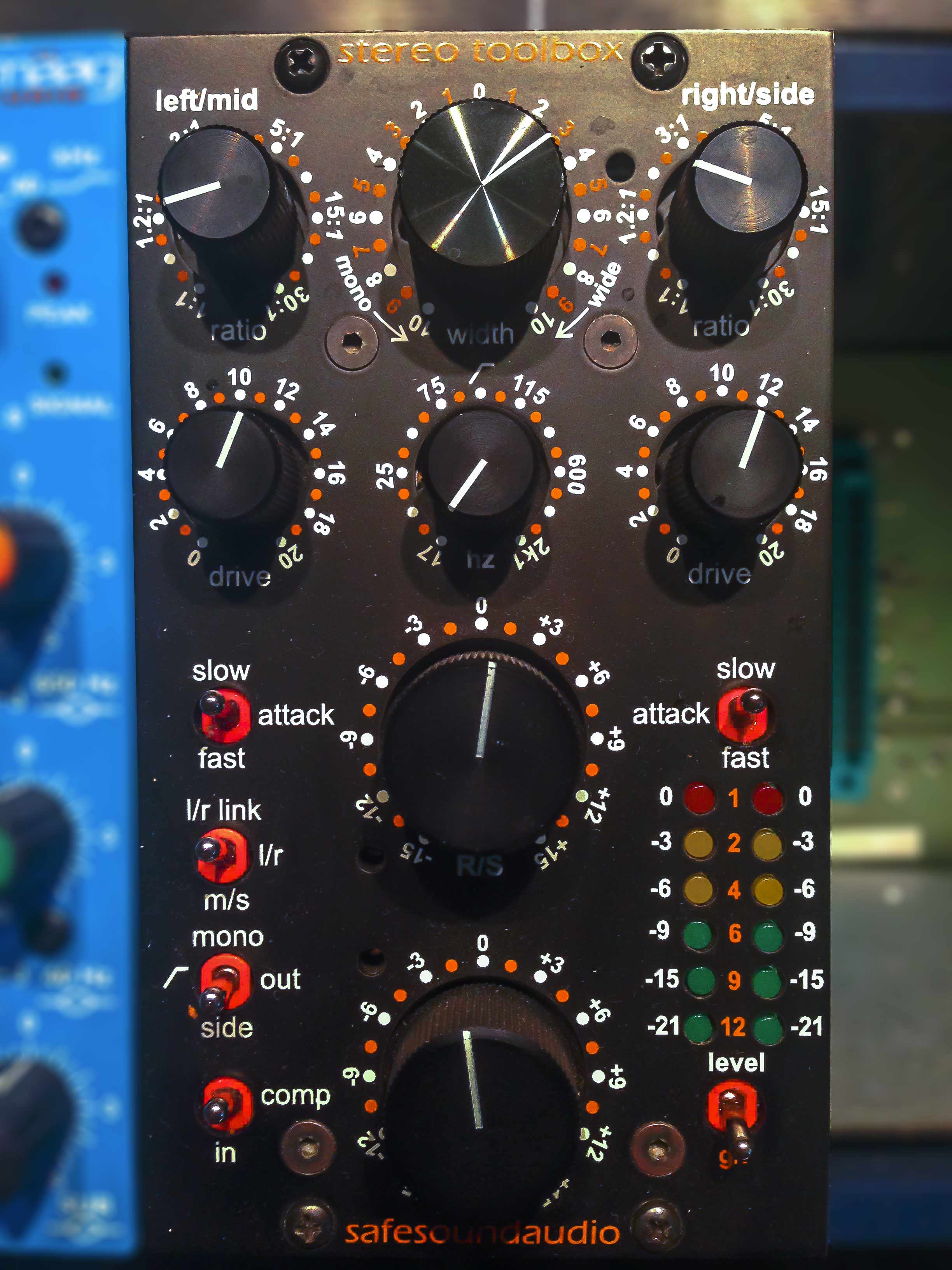 Photo Safe Sound Audio Stereo Toolbox ST Tool Box (1333657) Audiofanzine