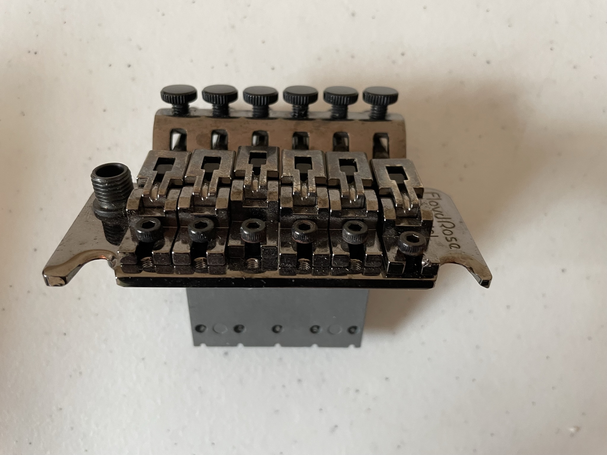 Vega-Trem VT1 Ultra Tremolo A 2 Punti Nero Floyd Rose Per Strat Usato
