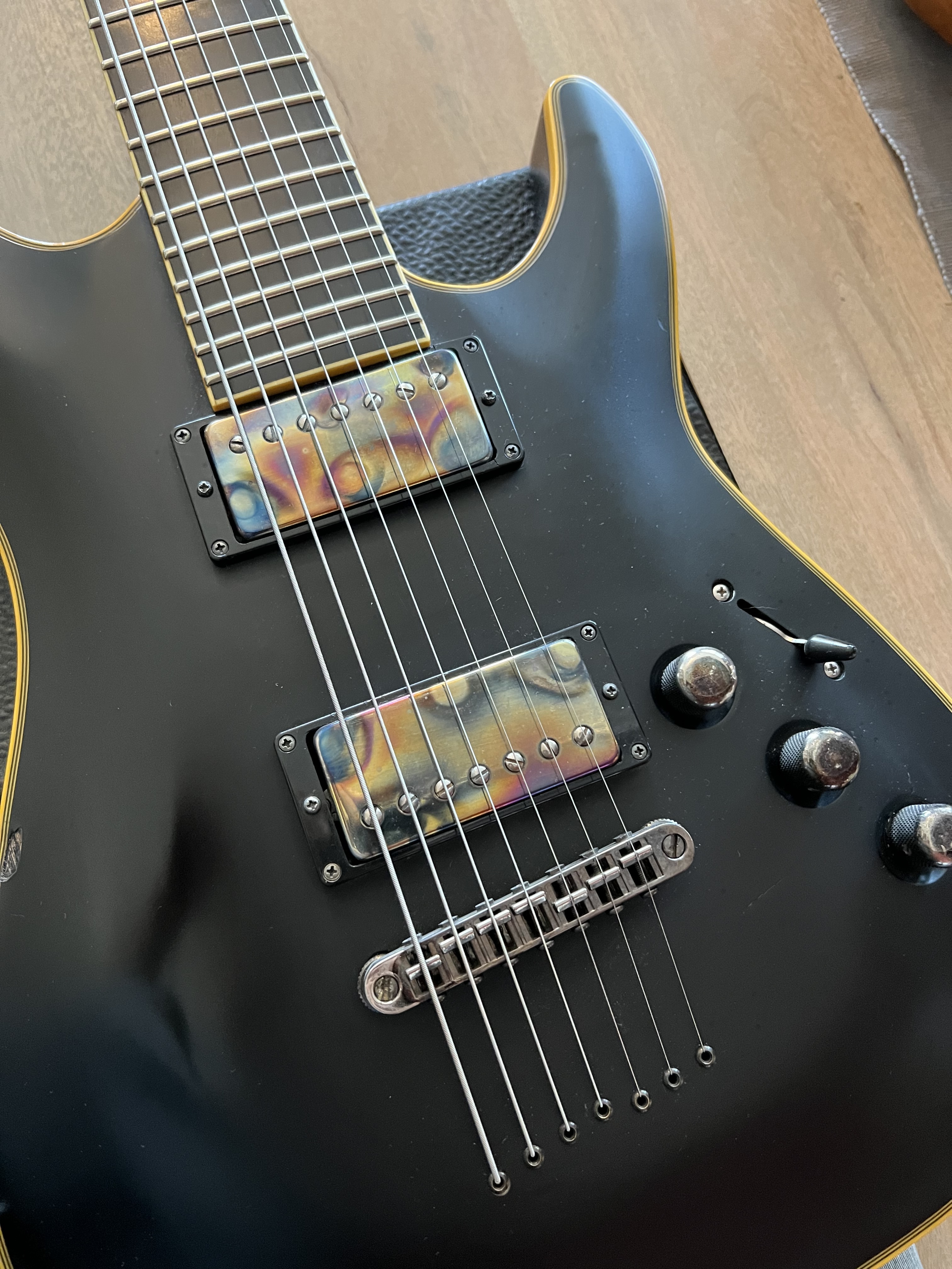 Blackjack ATX C-7 - Schecter Blackjack ATX C-7 - Audiofanzine