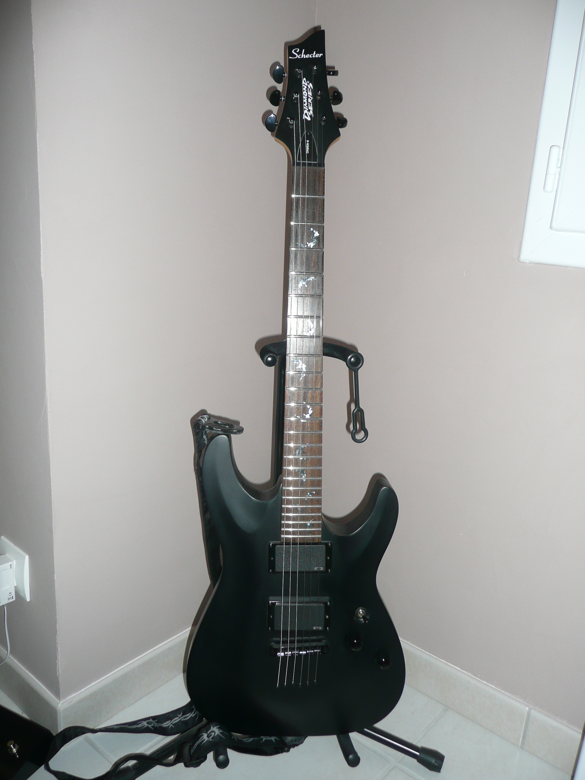 Photo Schecter Damien6 Schecter Damien6 Satin Black (548797