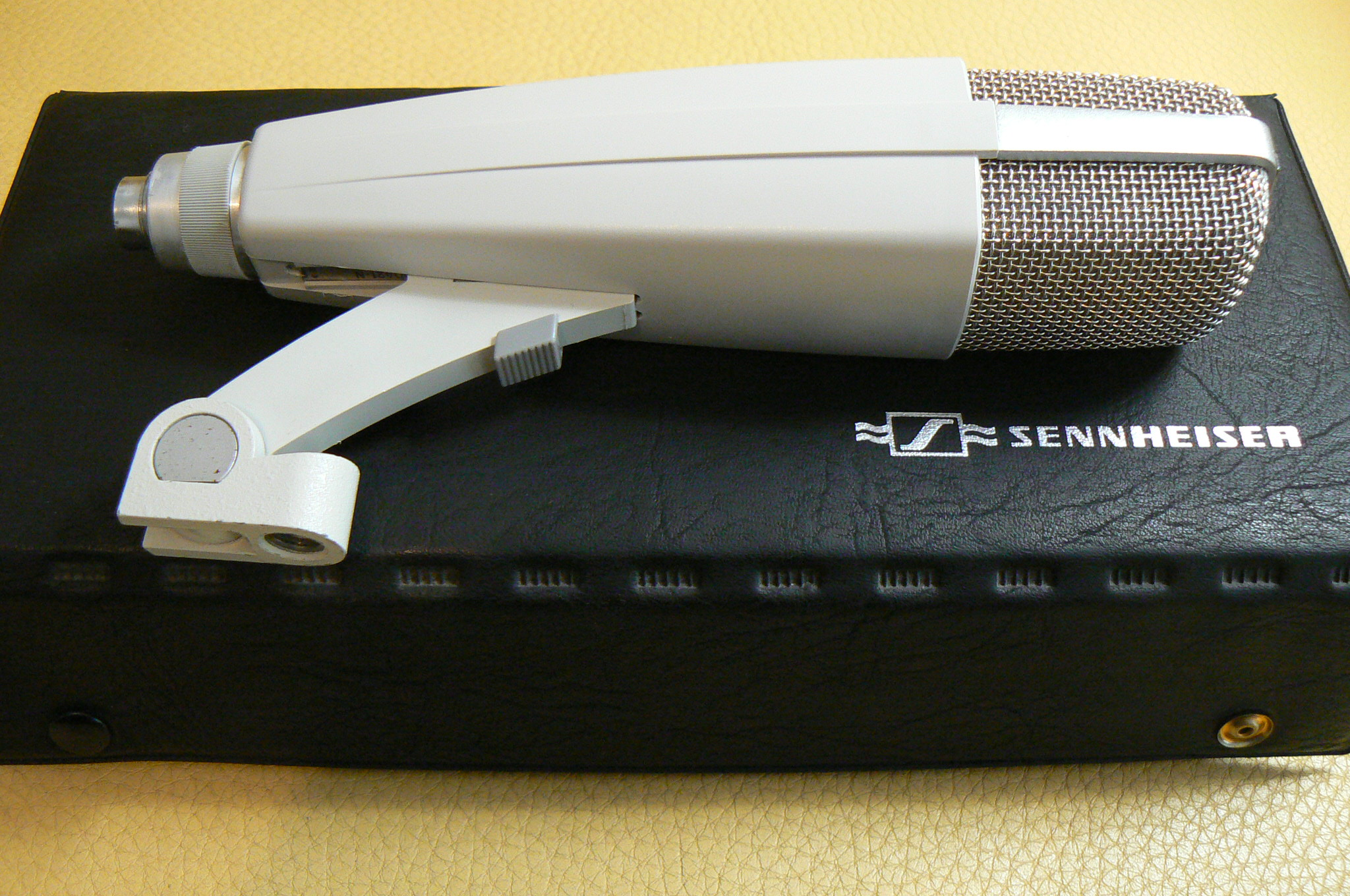 Microphone Sennheiser MD 421 N années 1960 (ProvenceAlpesCôte d'Azur) Audiofanzine