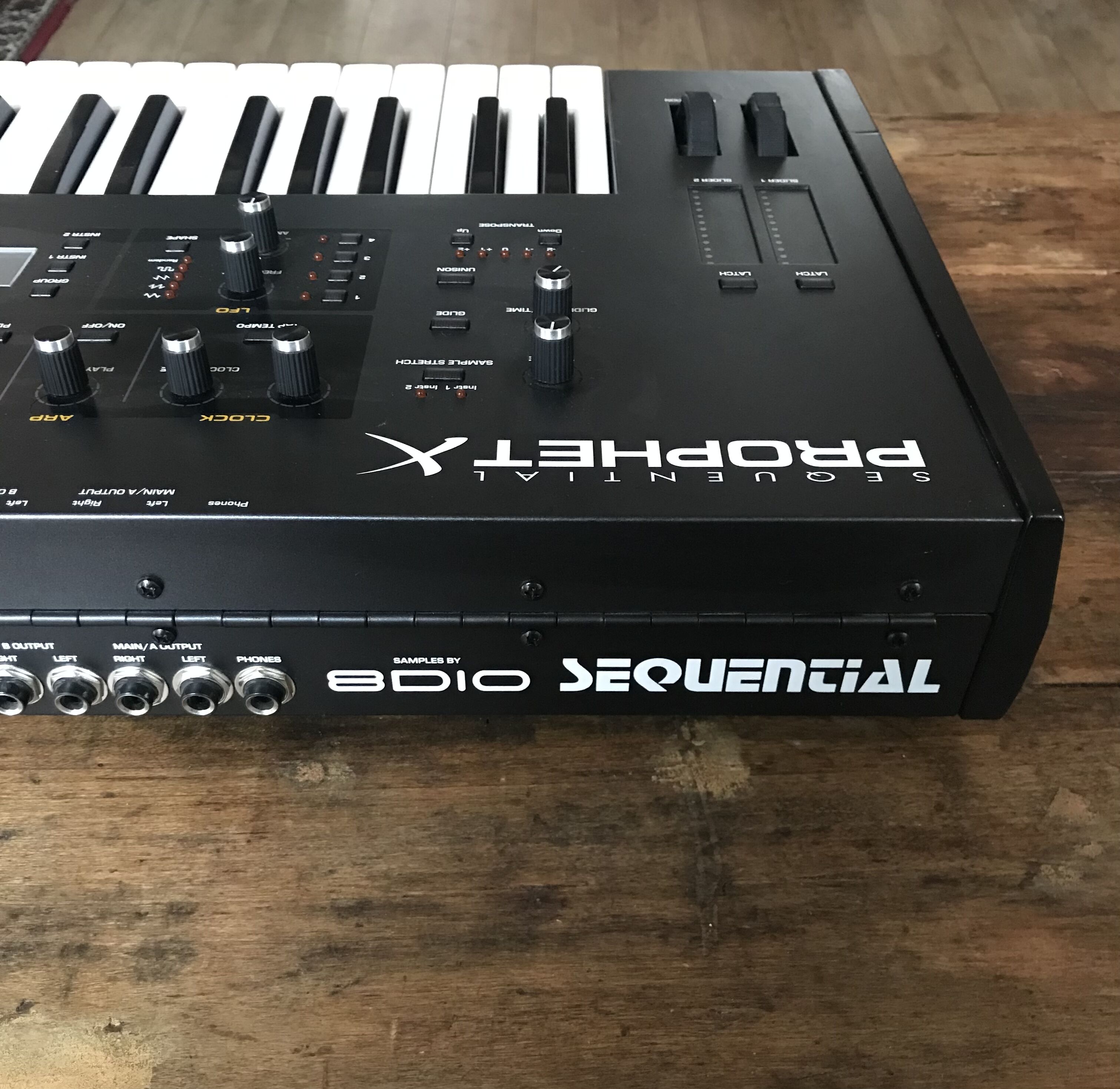 Prophet X Sequential Prophet X Audiofanzine
