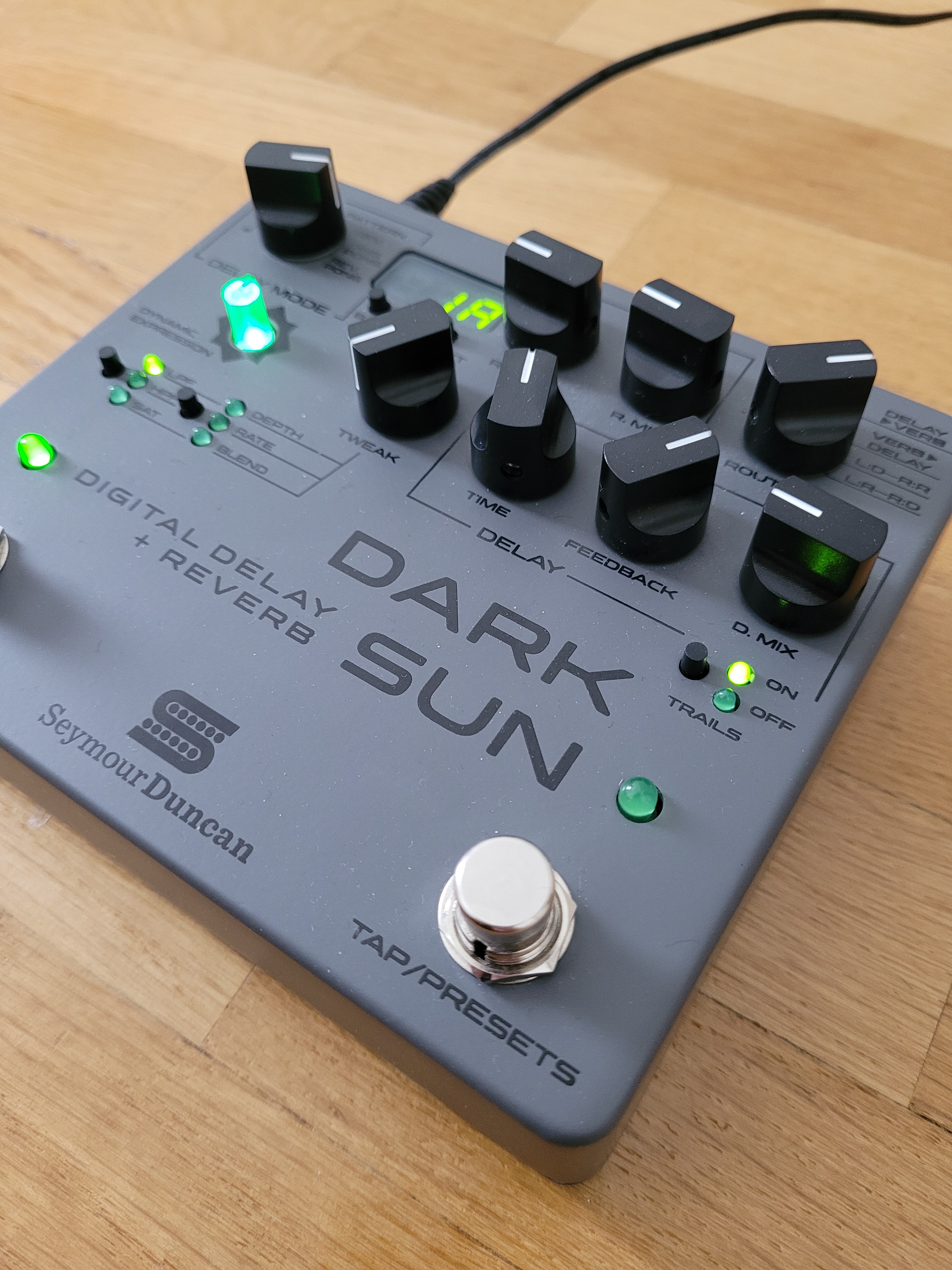 販売する店舗 Seymour Duncan Dark Sun 【美品】 ディレイ&リバーブ