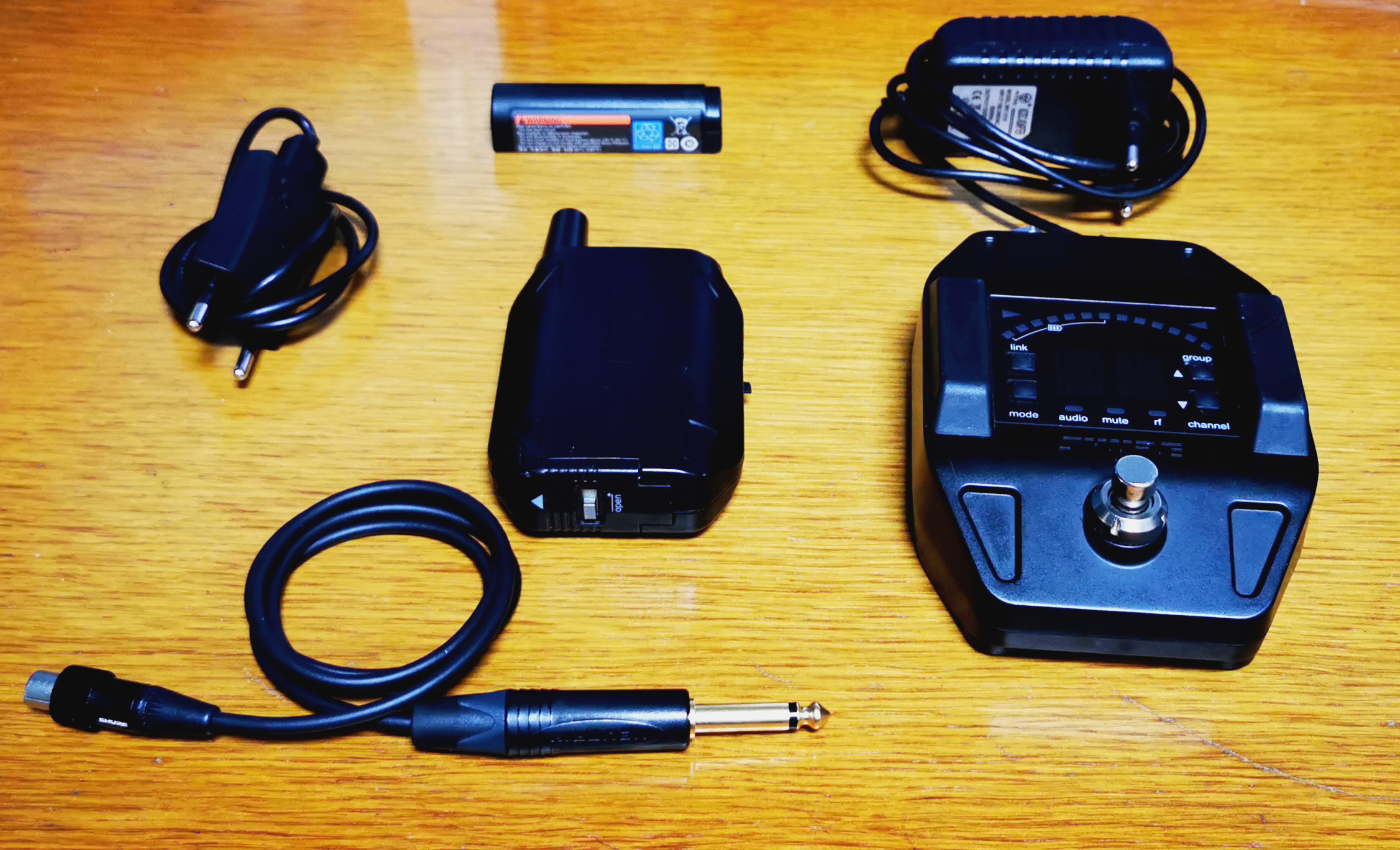 Shure GLXD16 ギターワイヤレス 受信機＆電源-