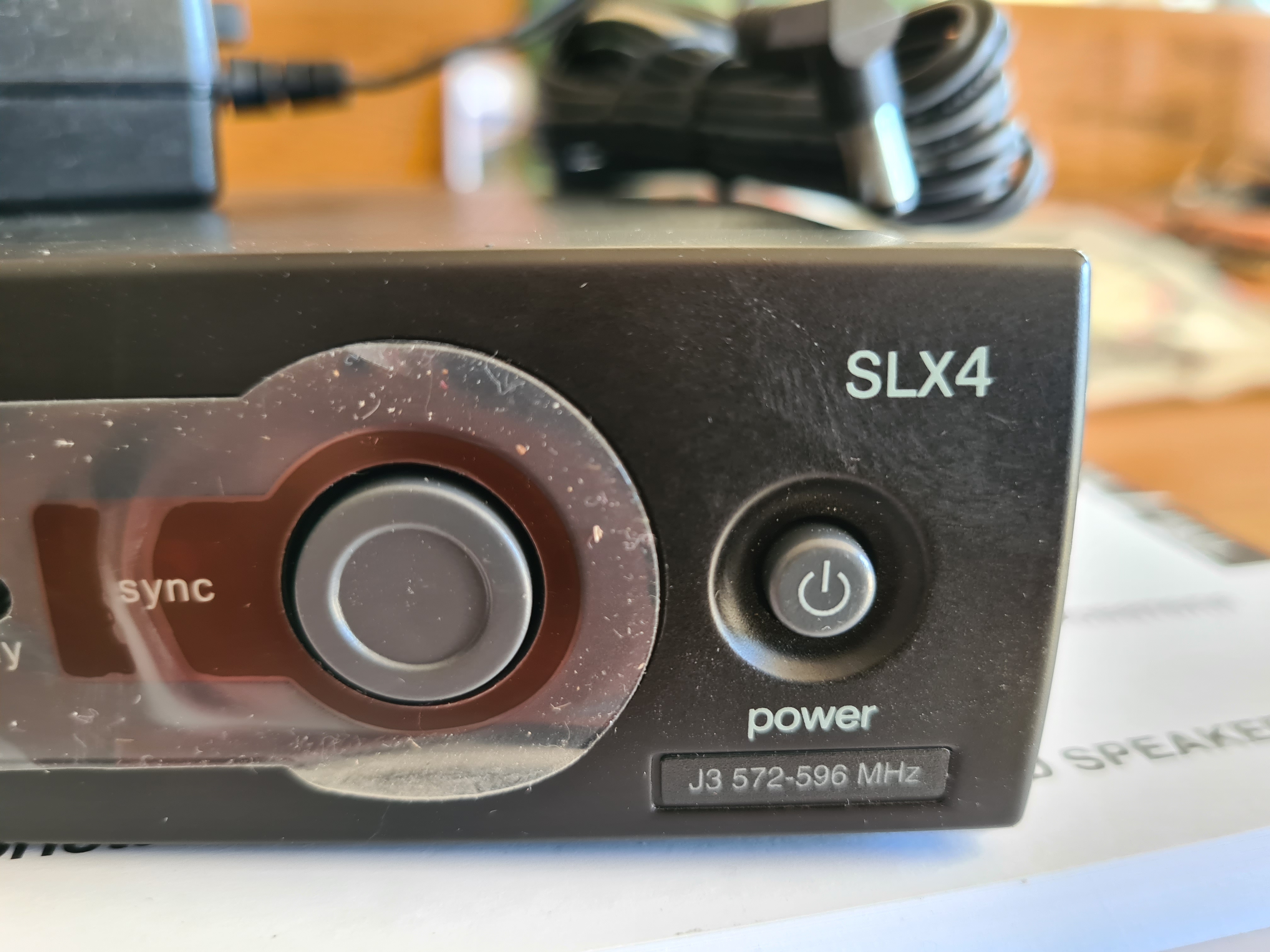 SLX4 Shure SLX4 Audiofanzine