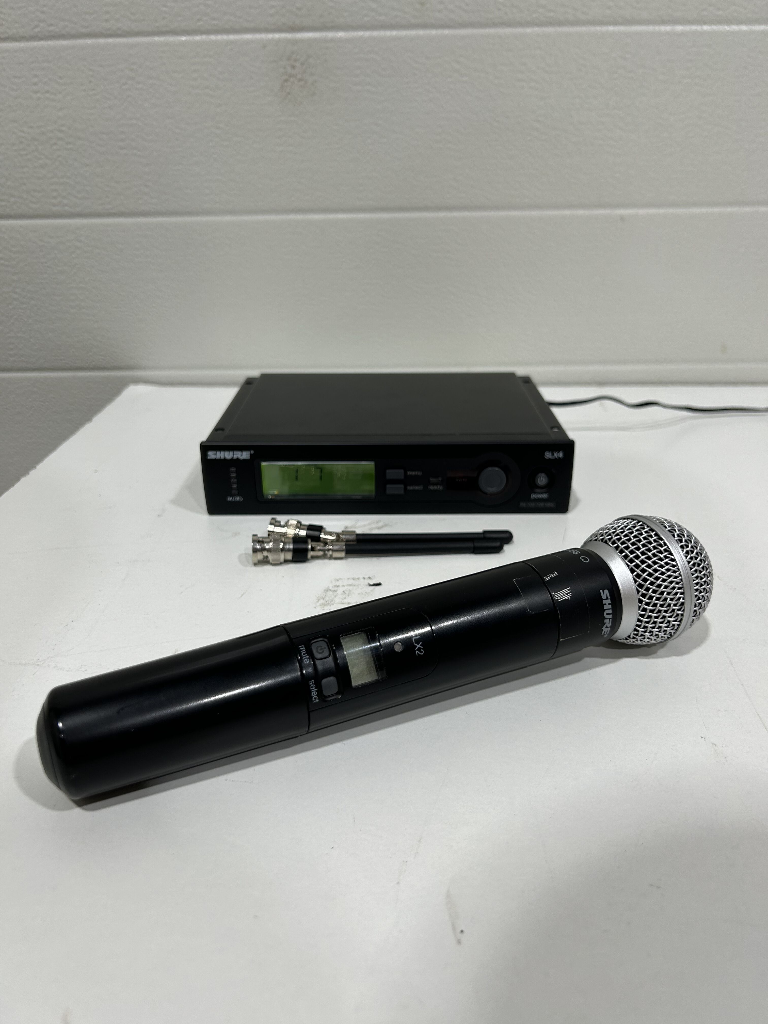 SLX4/BETA58A - Shure SLX4/BETA58A - Audiofanzine