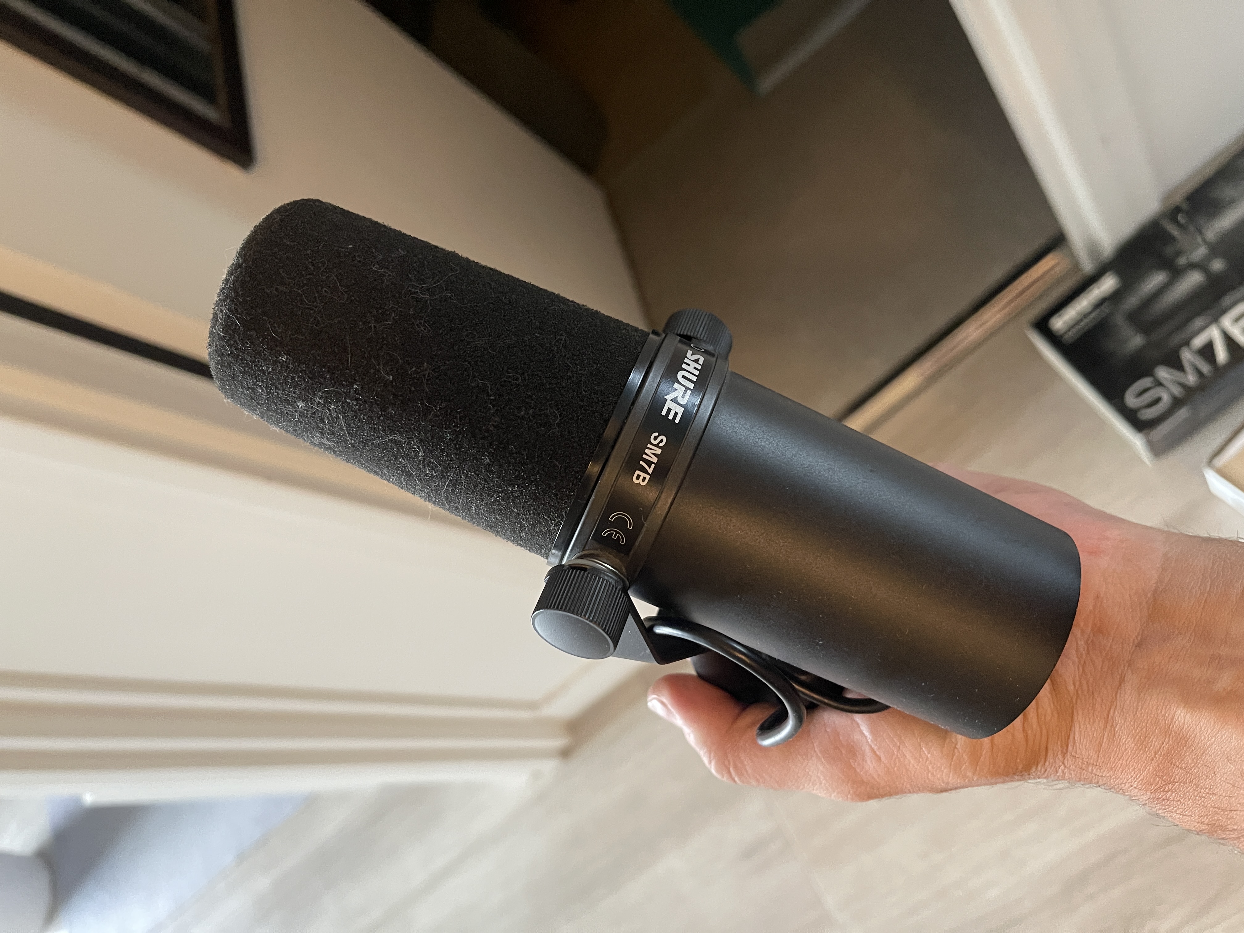 【SHURE】SM7B（美品） Shure SM7B Dynamic Cardioid Microphone | zZounds
