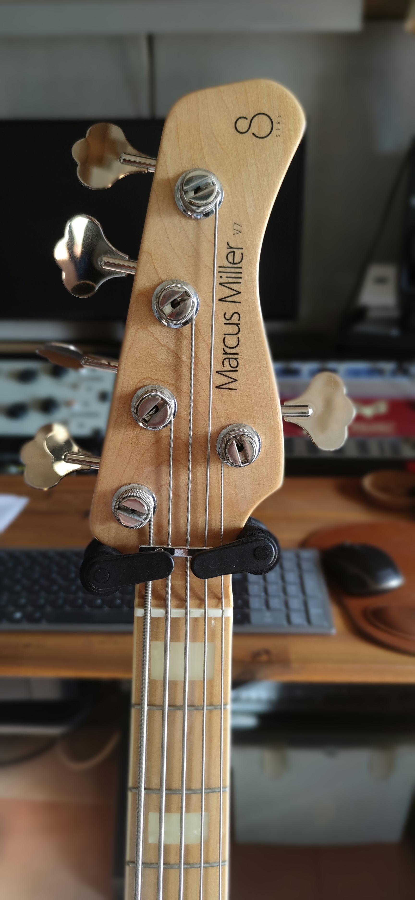 Marcus Miller V7 5ST (Ash) - Sire Marcus Miller V7 5ST (Ash