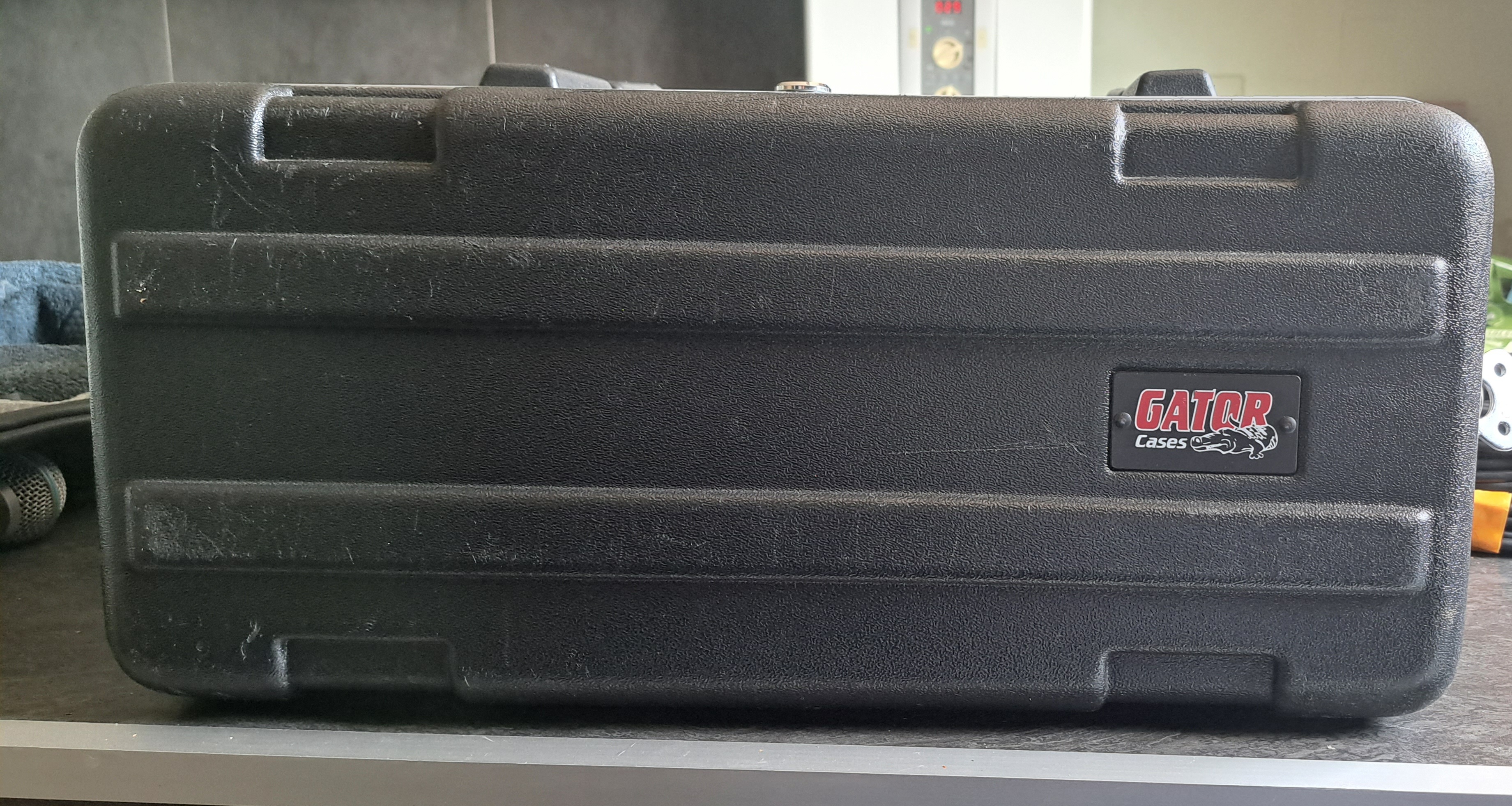 Flight Case 19'' 4U SKB19-4U - SKB Flight Case 19'' 4U SKB19-4U ...